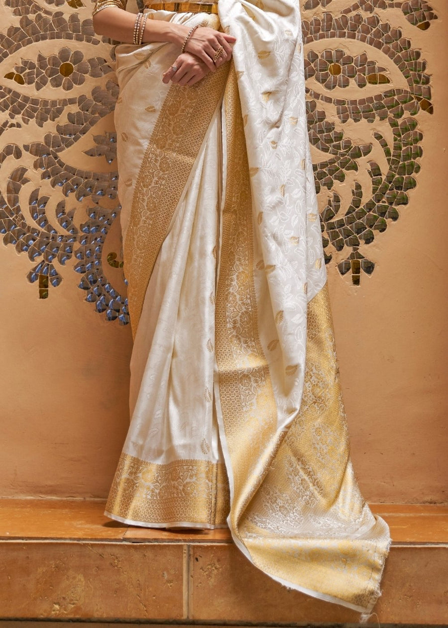 MRS WORLD INDIA 2017 Shreya Krishnan in Pure Kanjivaram Silk White Handloom Saree with Golden Zari Border