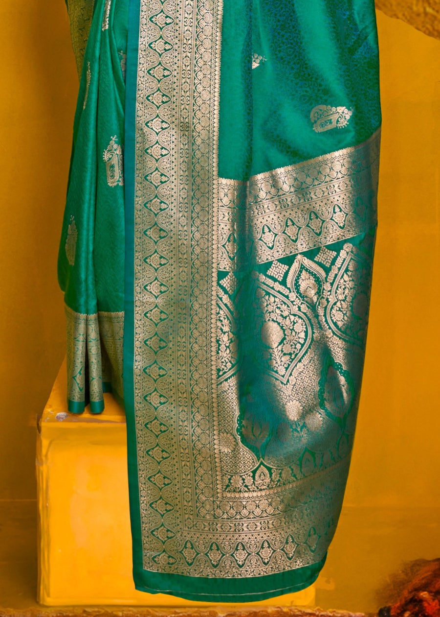 Dark Green Banarasi Silk Handloom Weaving Zari Saree