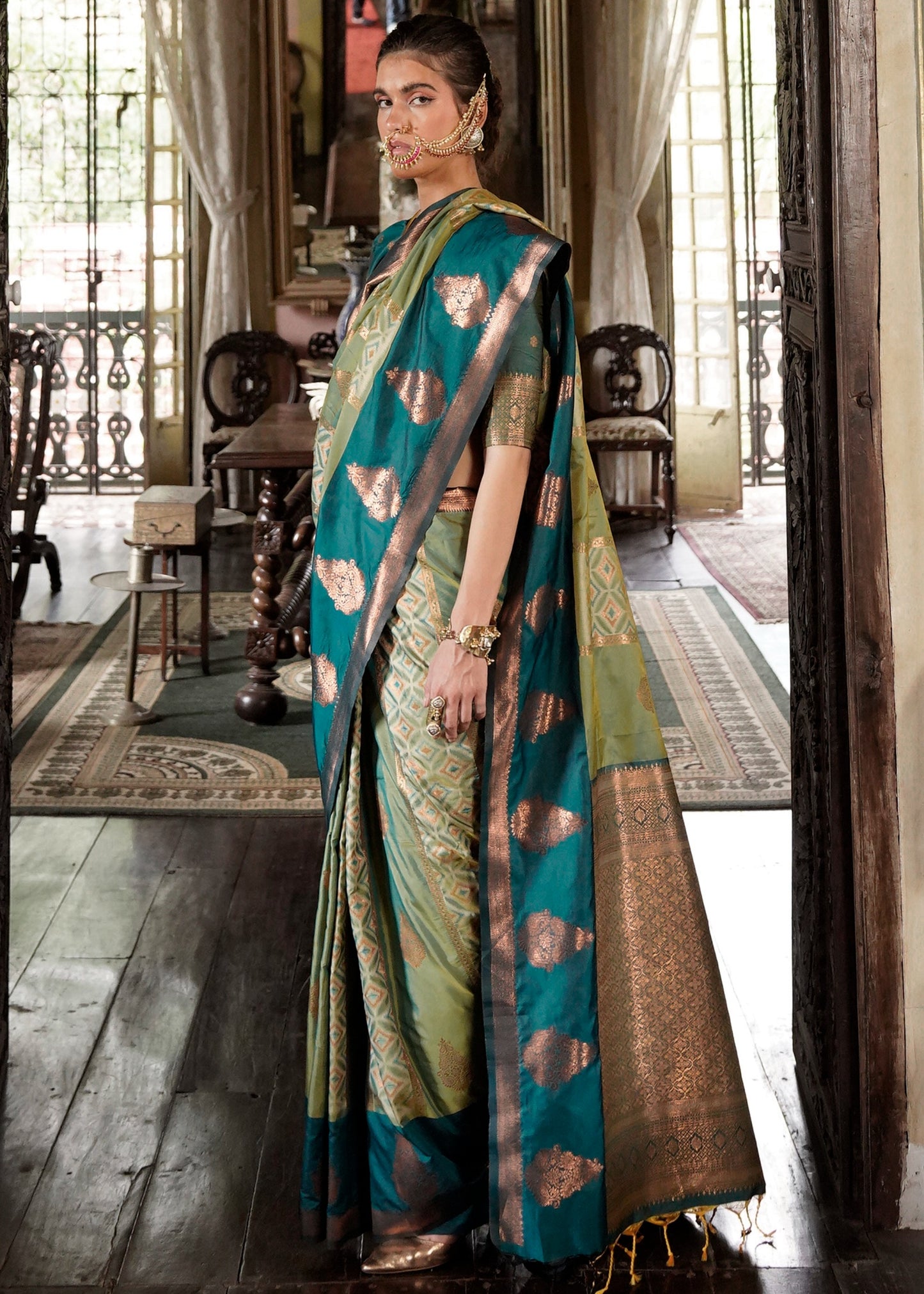 Pista Green & Dark Green Kanjivaram Silk Zari Weaving Saree