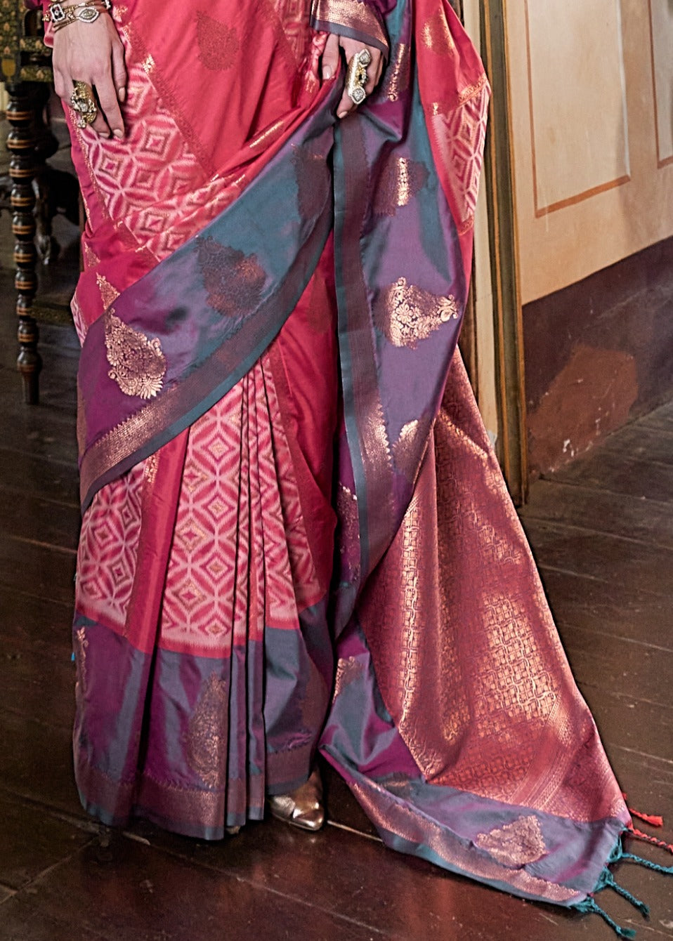 Carrot Red & Mud Grey Kanjivaram Silk Zari Weaving Saree