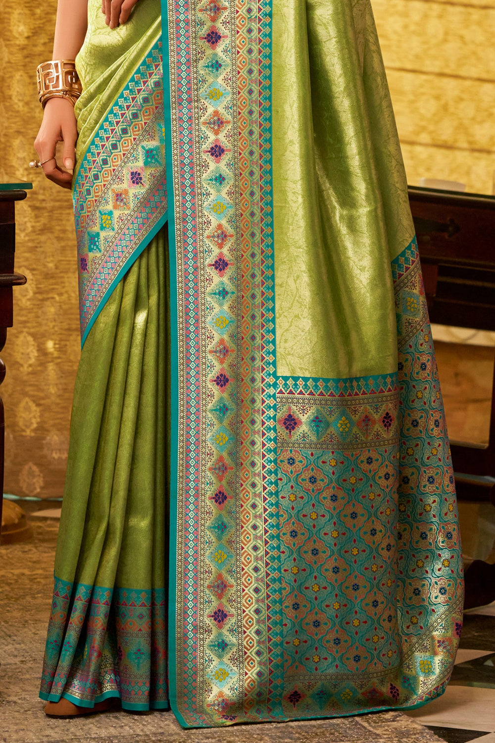 Green Banarasi Tissue Silk Multicolor Weaving Border Saree