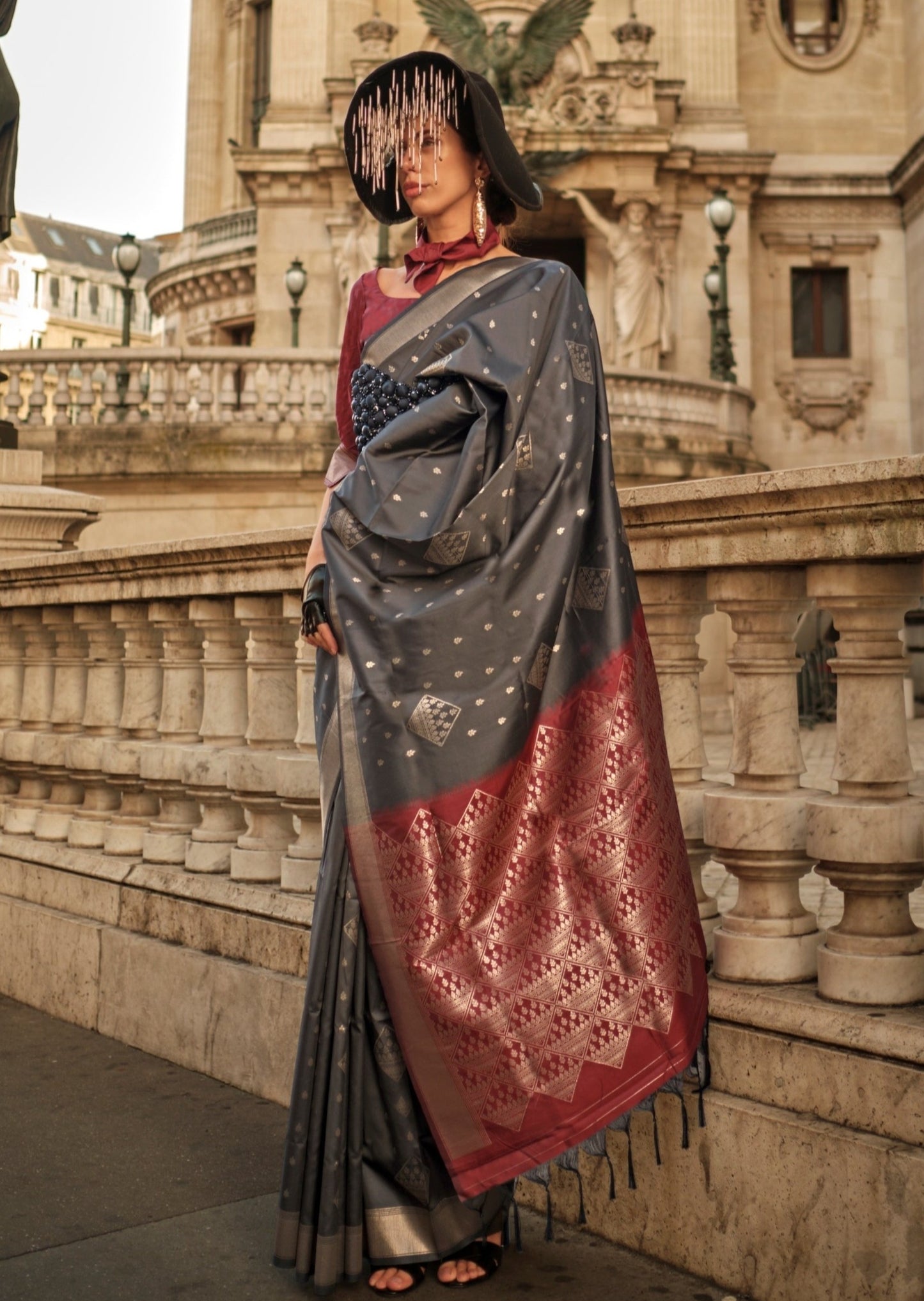 Black handloom kanjivaram soft silk saree online shopping price for wedding usa uk.