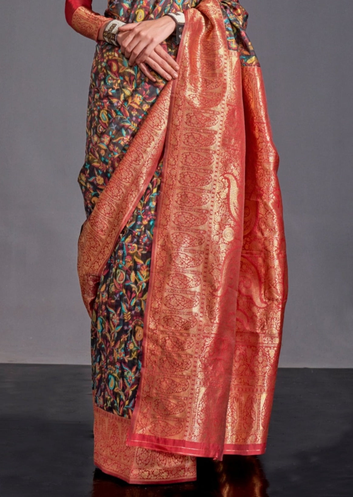 Kashmiri banarasi handloom silk black saree online.