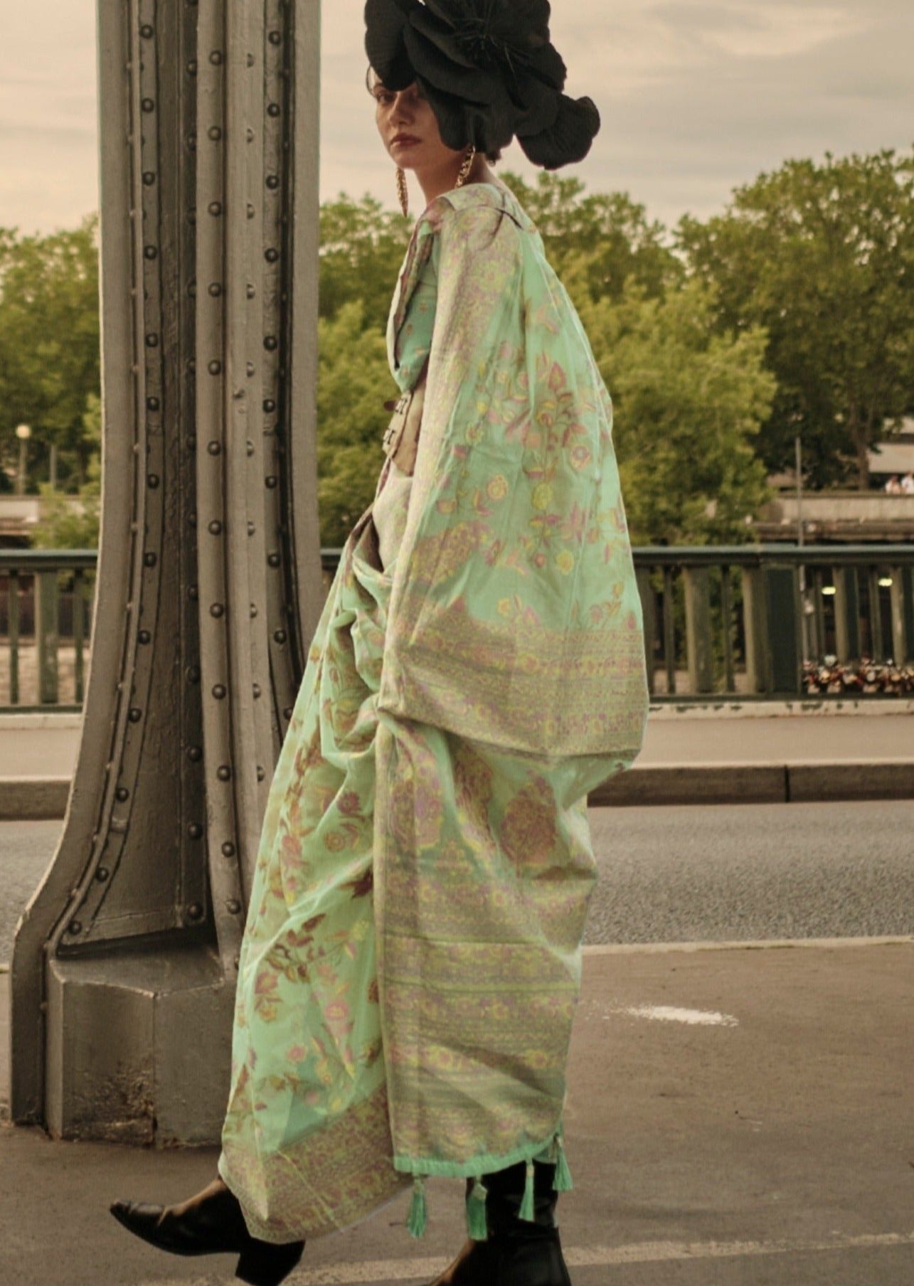Kashmiri organza green embroidered saree online shopping price for wedding usa uae.