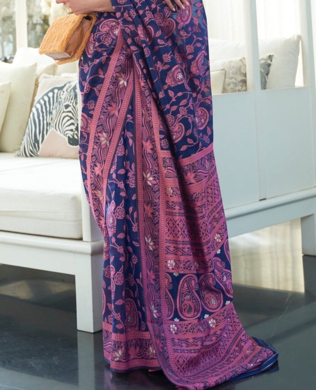 Lucknowi chikankari saree in usa online shopping in blue color with pink thread work embroidery.
