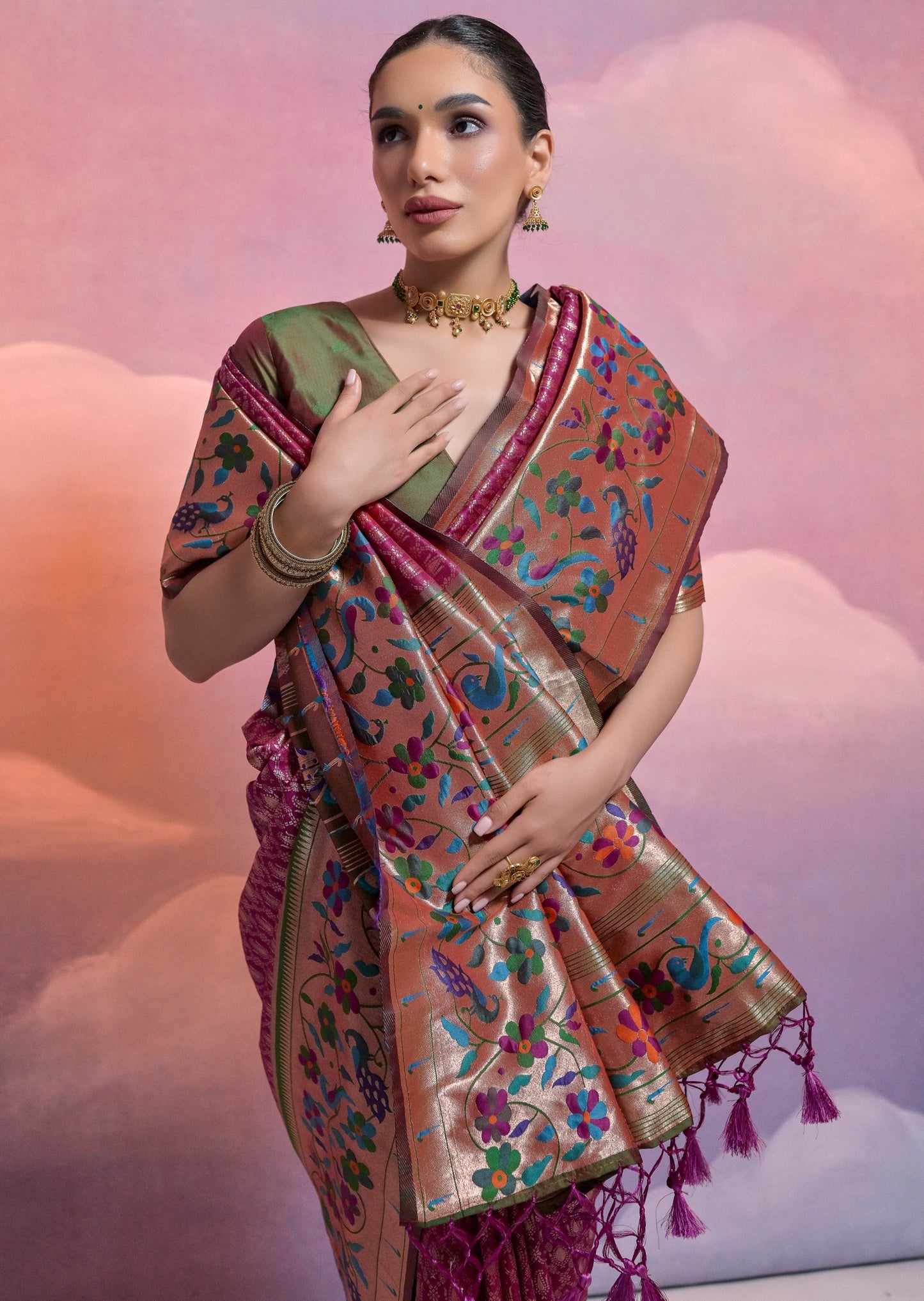 Maroon red muniya border paithani silk saree london uk online.