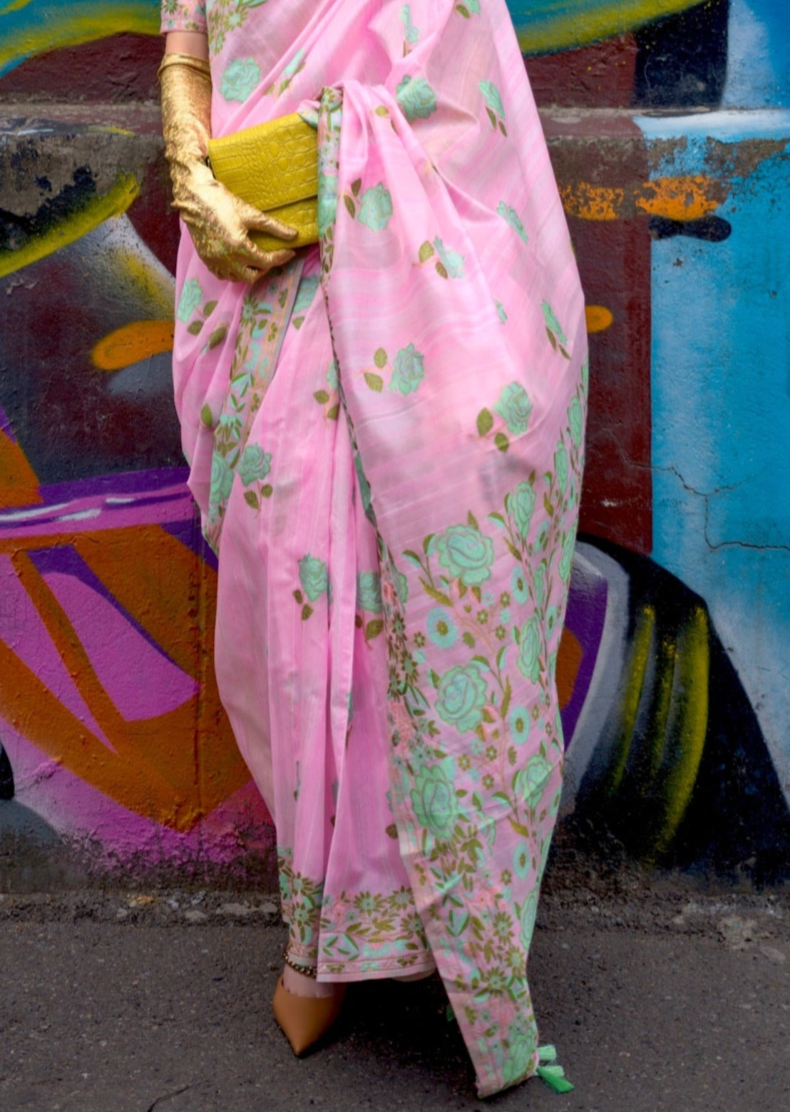 Parsi gara hand embroidery pink saree designs.