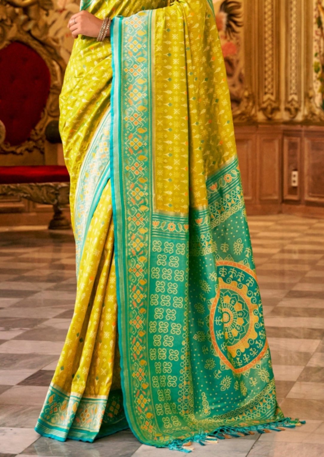 Patola handloom silk saree usa online shopping in yellow and green color.