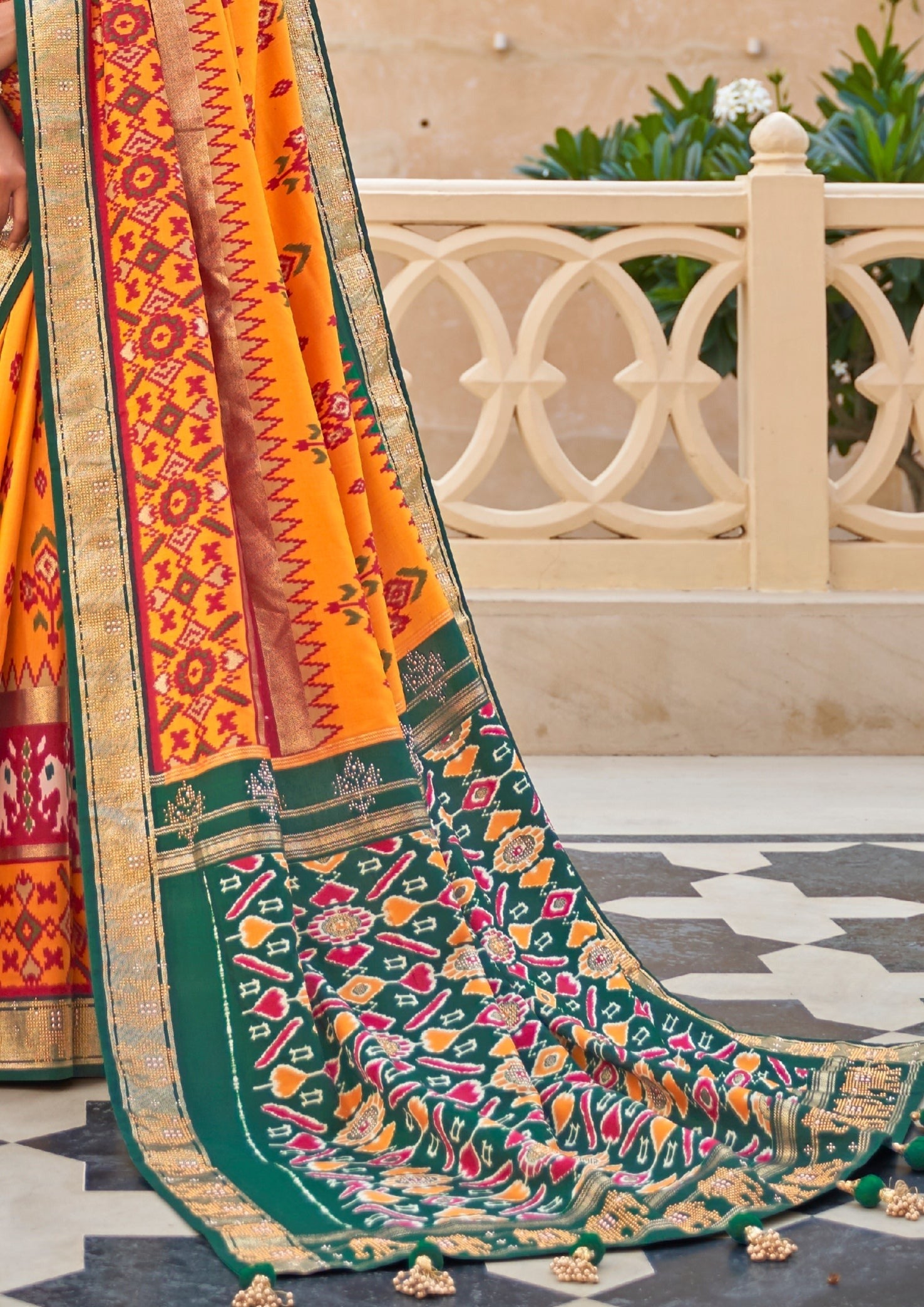 Yellow & green Ikkat Saree patola pallu design