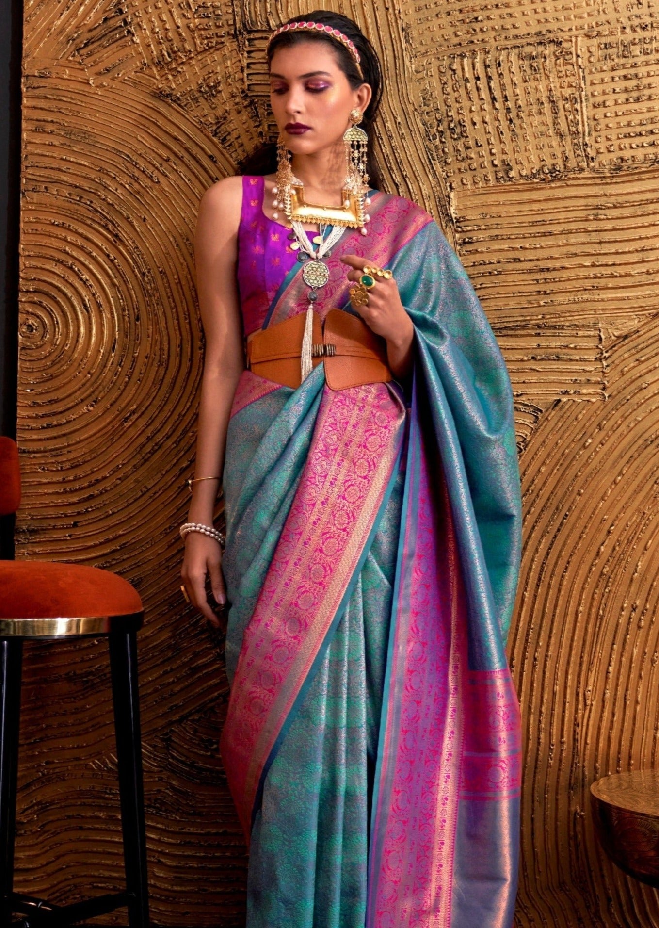 Pure handloom kanjivaram silk blue saree pink blouse.