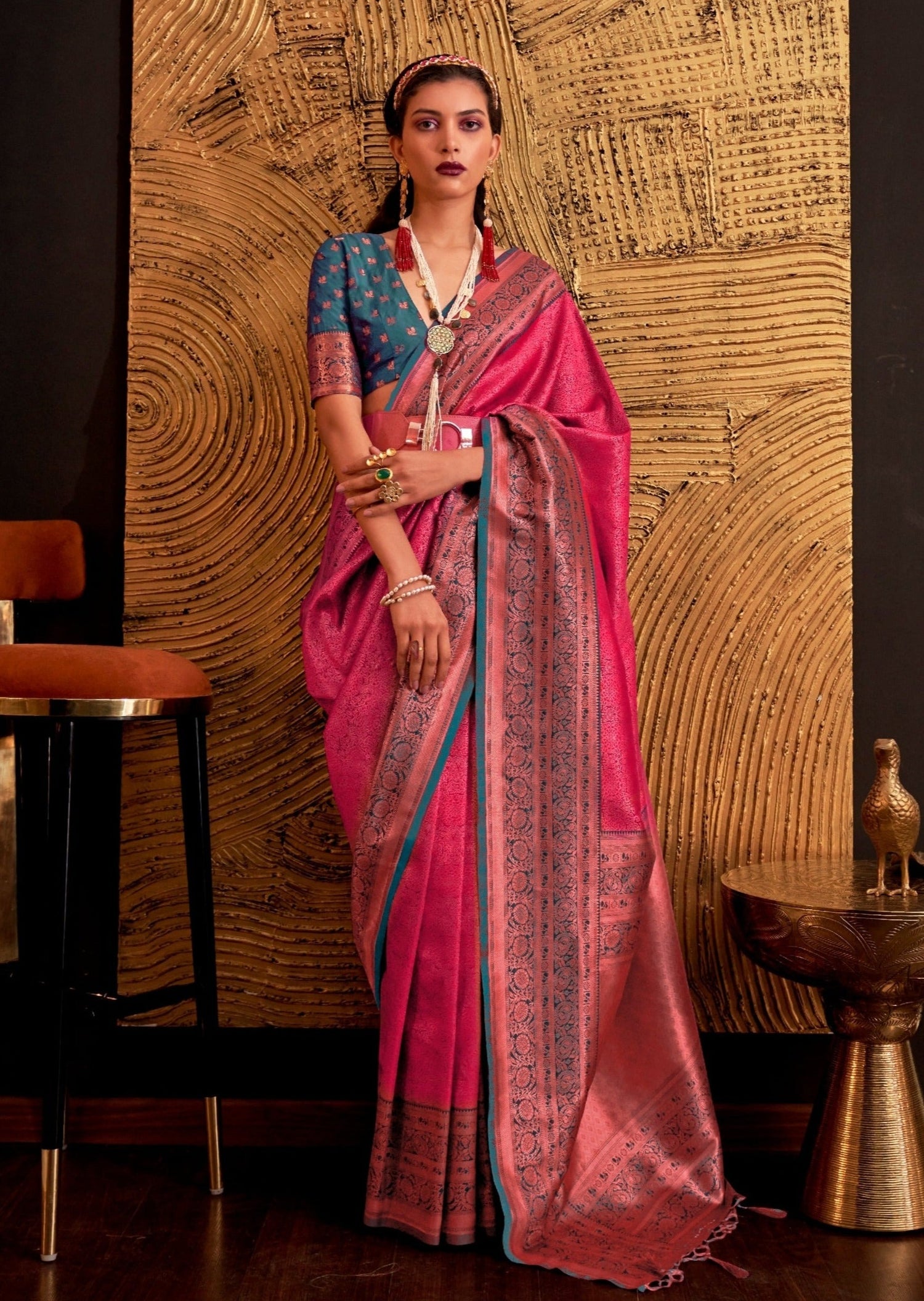 Pure handloom kanjivaram silk blue saree contrast blouse.