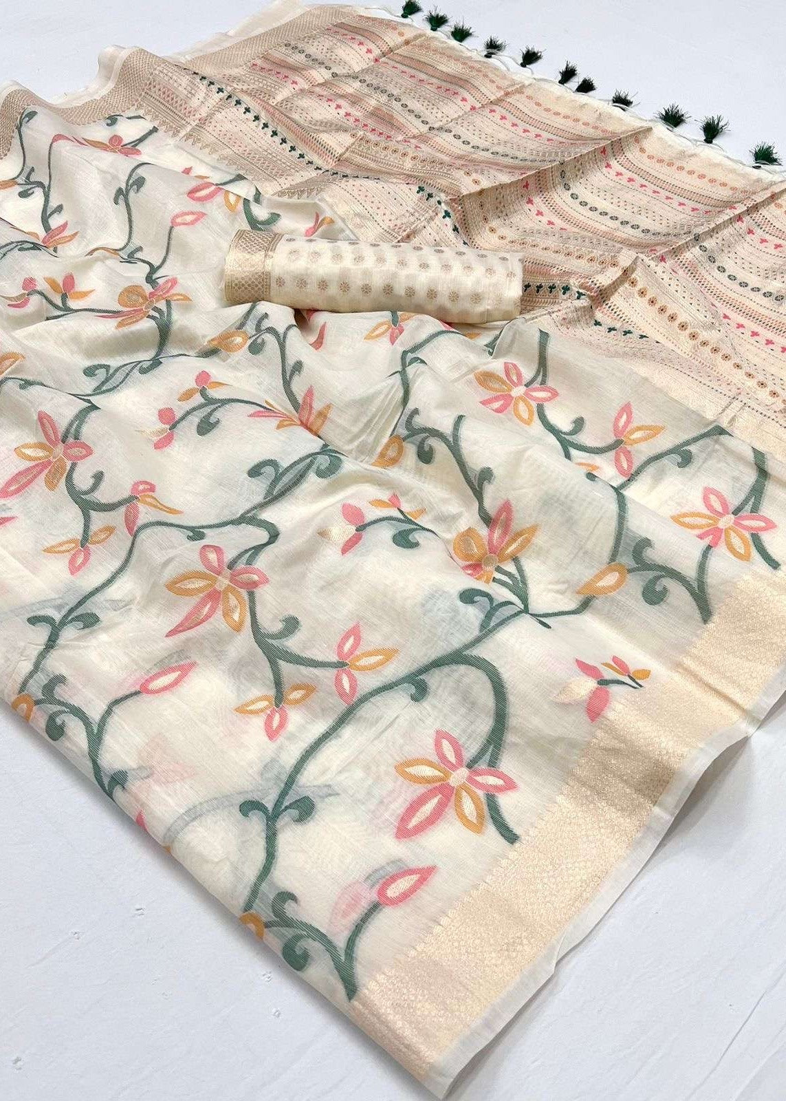 Off White Banarasi Cotton Silk Zari Work Handloom Saree