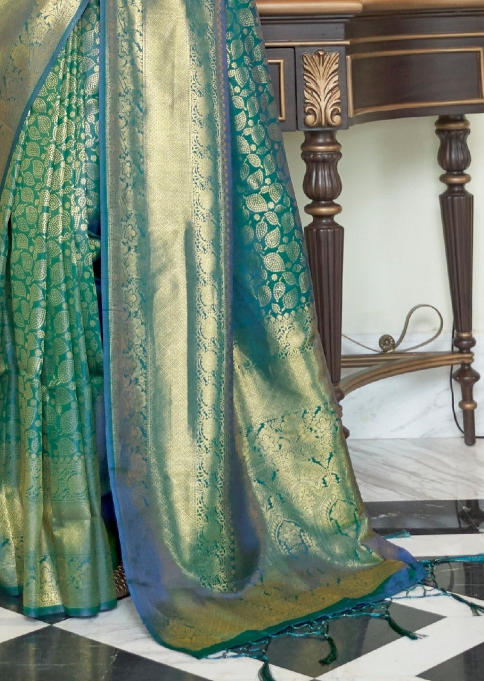 Shop kanjivaram silk bridal handloom saree usa online with price.