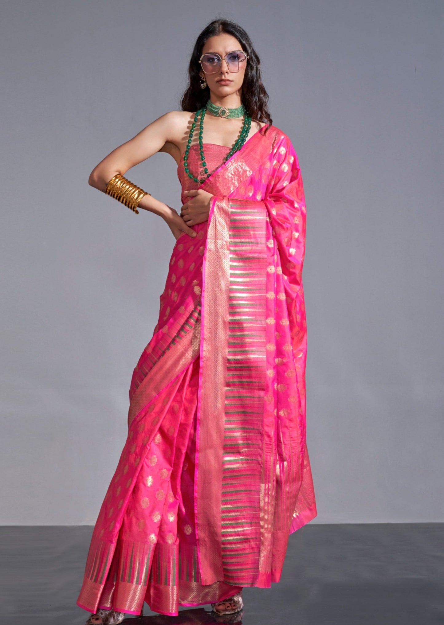 Soft banarasi handloom silk pink bridal saree online for wedding.