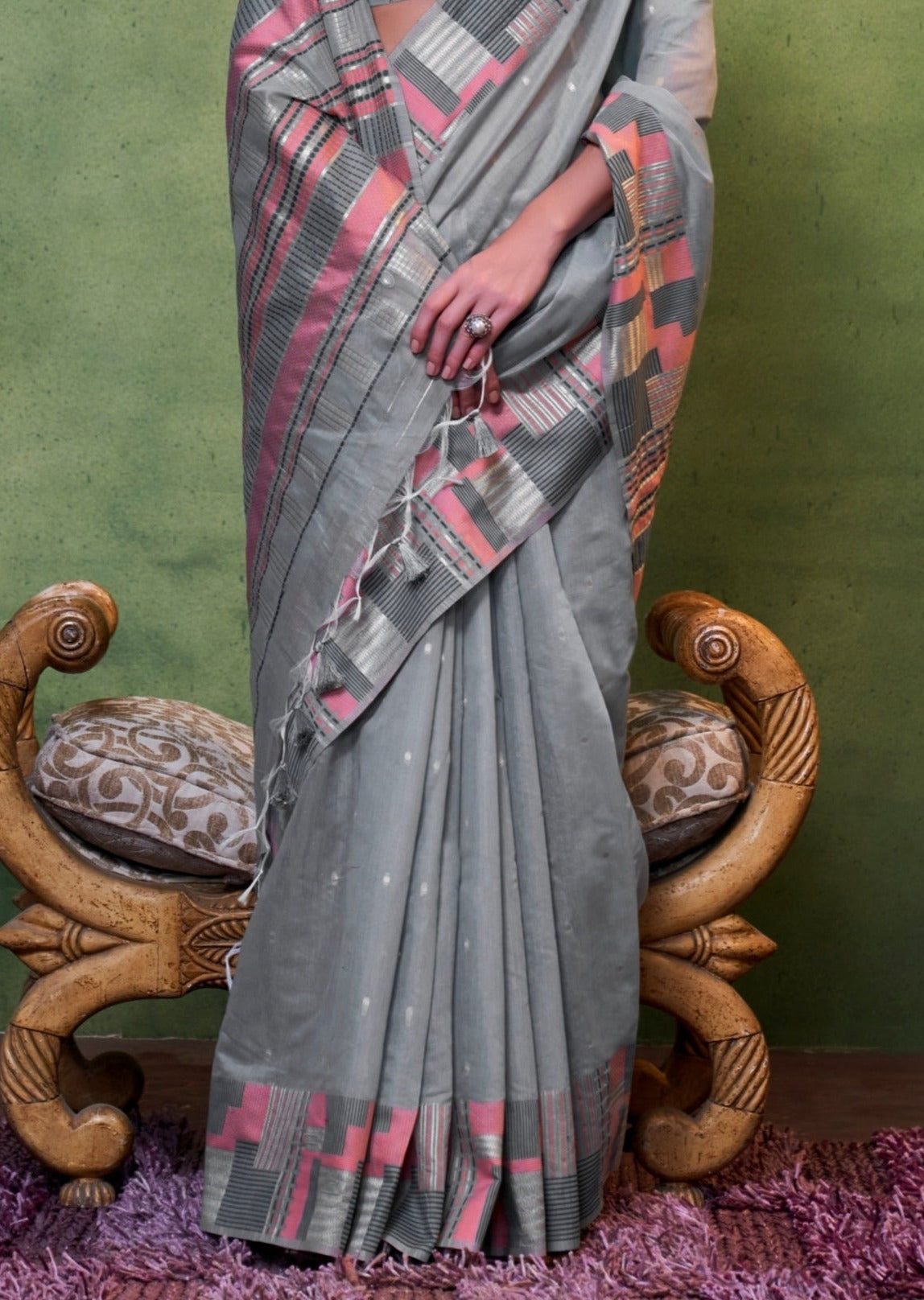 Usa cotton silk saree blouse online shopping designs for women in grey color.