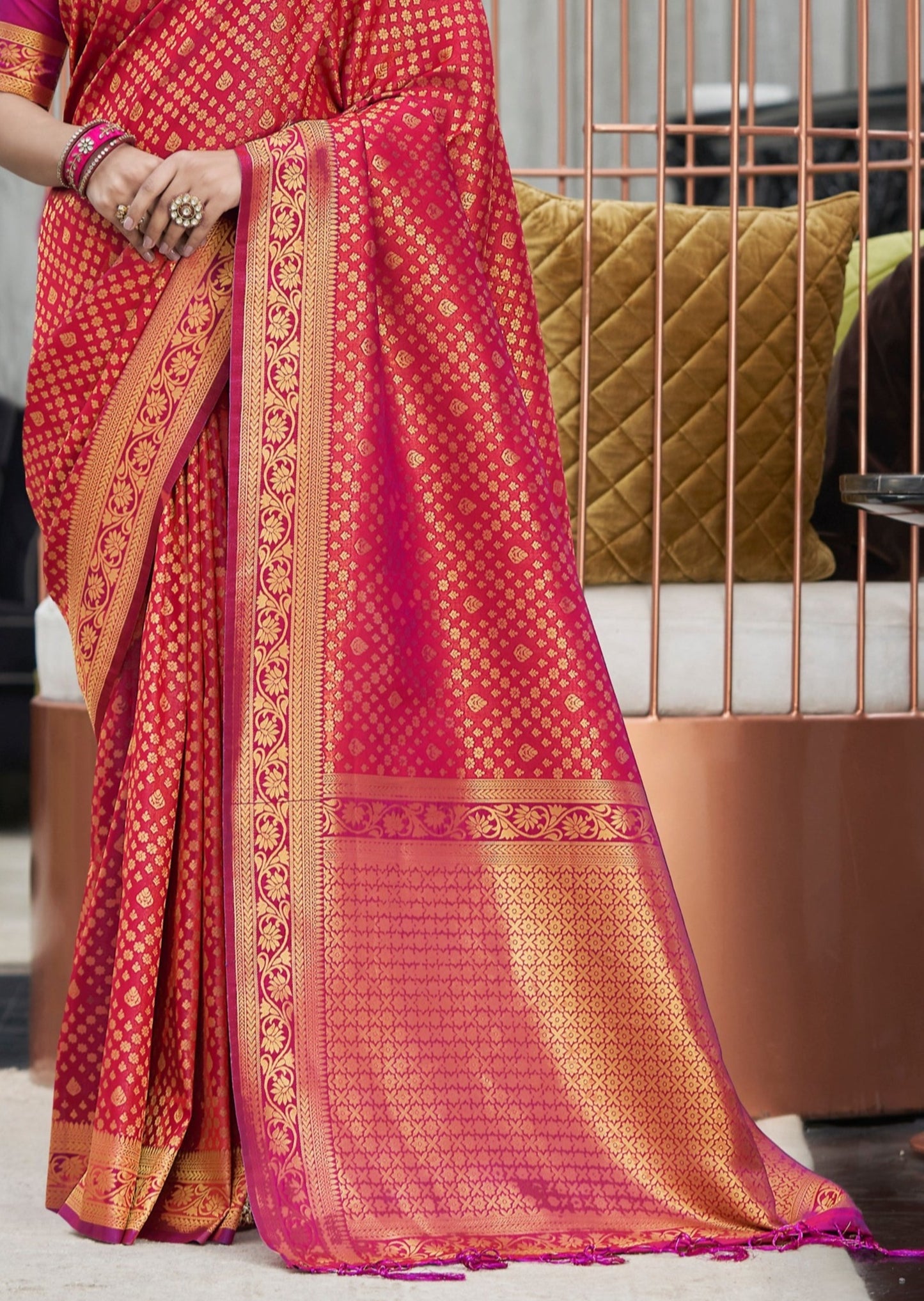 Banarasi saree pallu