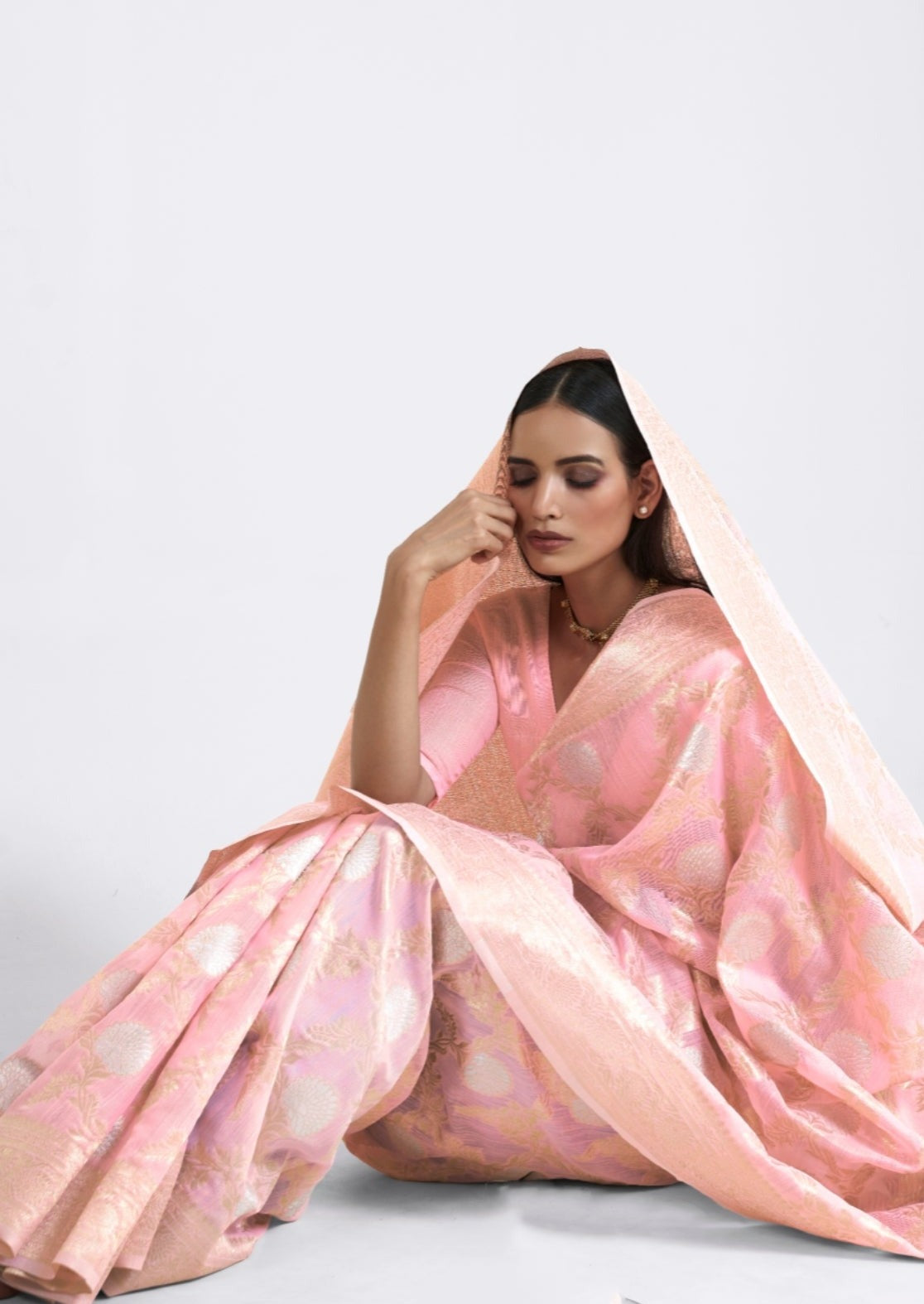 Pure Linen Powder Pink Handloom Zari Saree