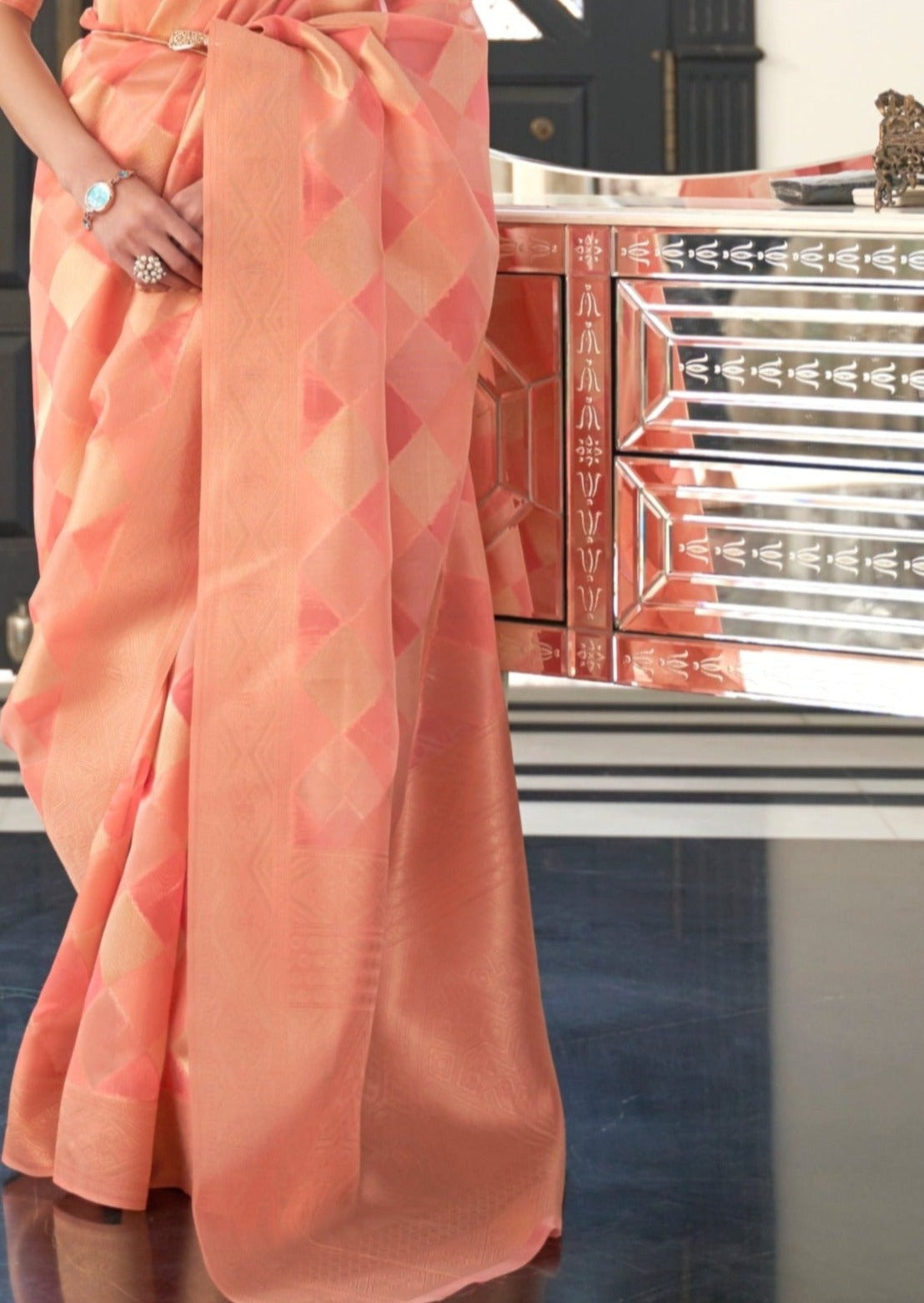 Pure Handloom Organza Peach Saree