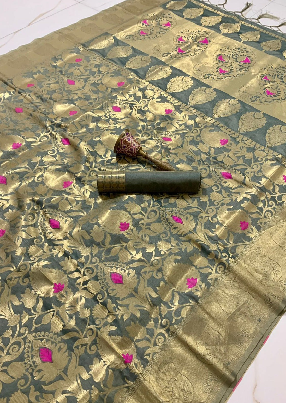 Pure Silk Handloom Banarasi Saree (with colour options)