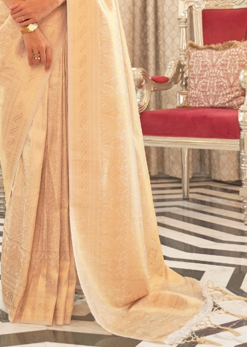 Cream Kanjivaram Silk Handloom Saree
