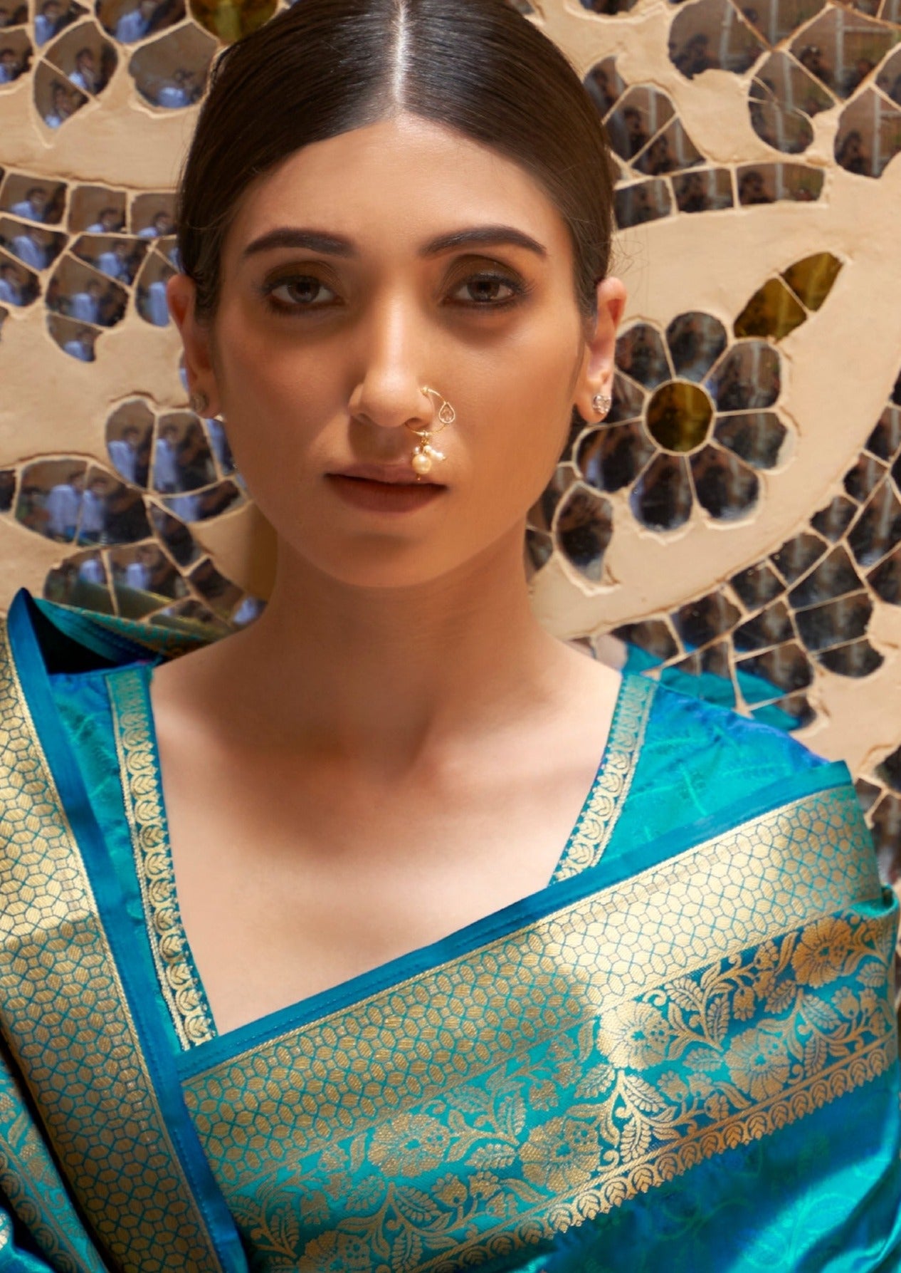 Pure Kanjivaram Silk Blue Handloom Saree with Zari Border