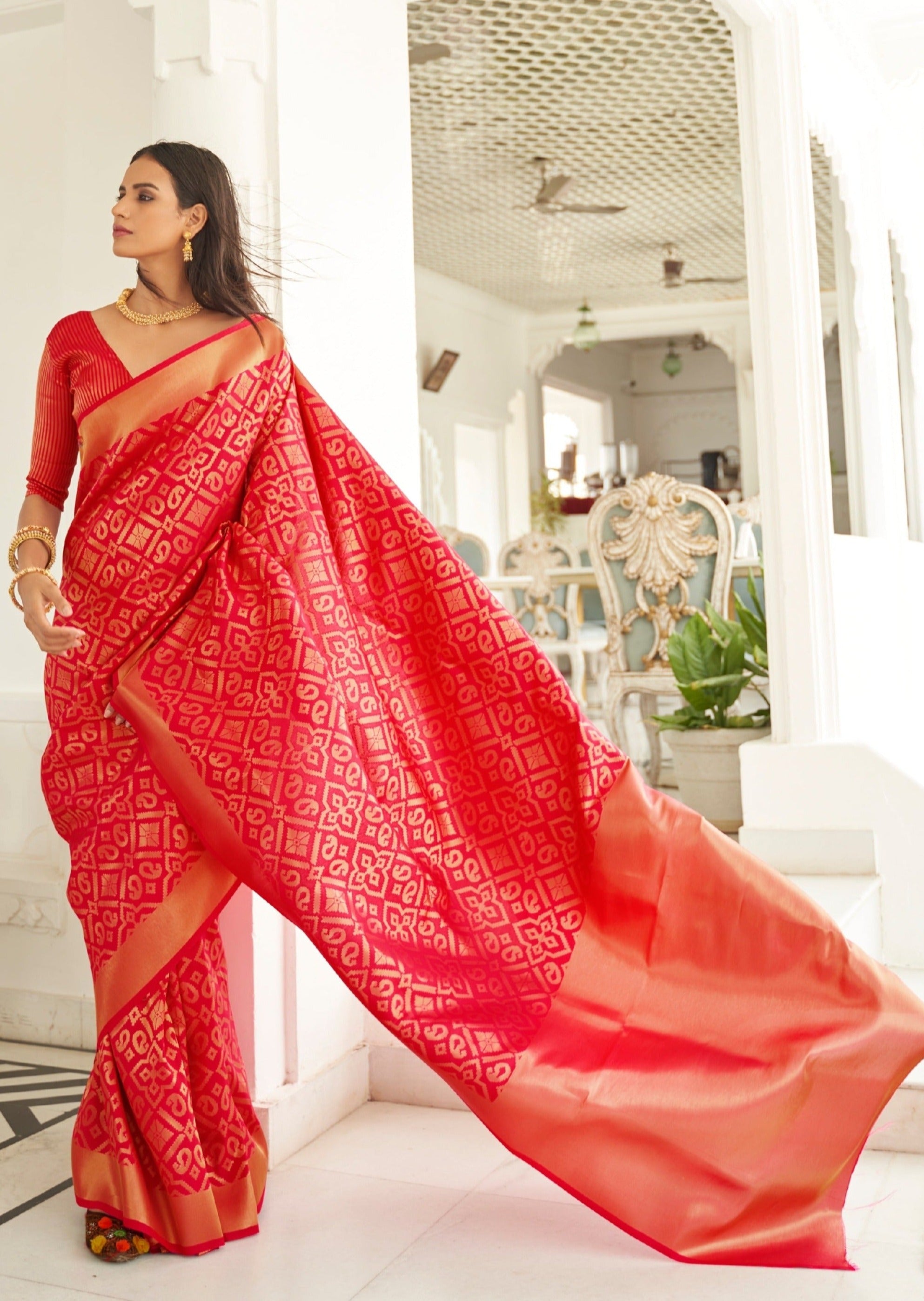 Red Banarasi Silk Handloom Saree Sunasa