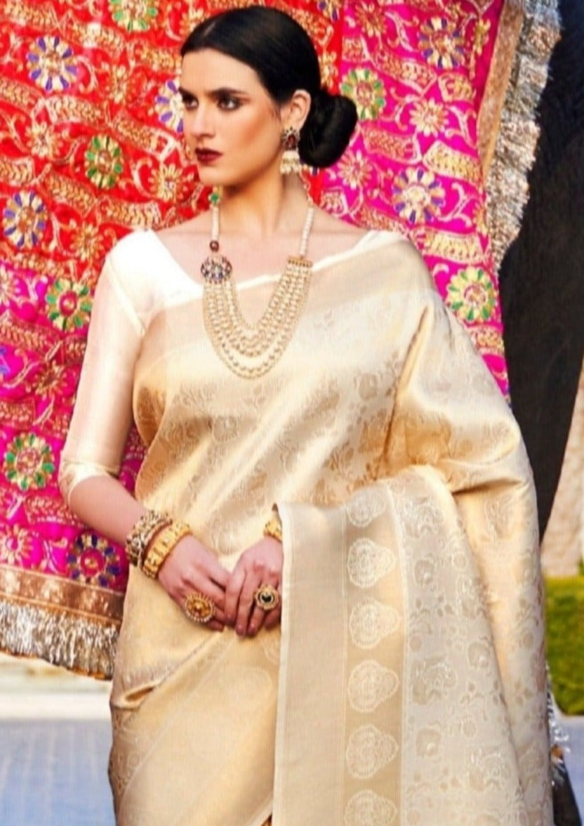 Cream Kanjivaram Silk Handloom Saree With Gold Zari