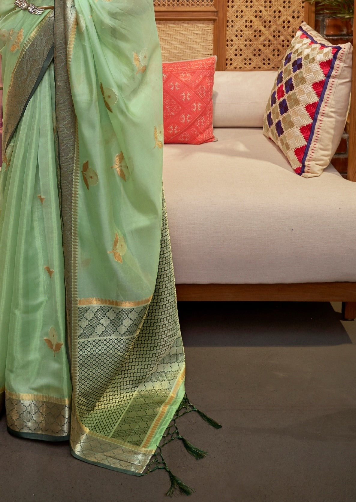 Pure Banarasi Organza Pista Green Handloom Saree