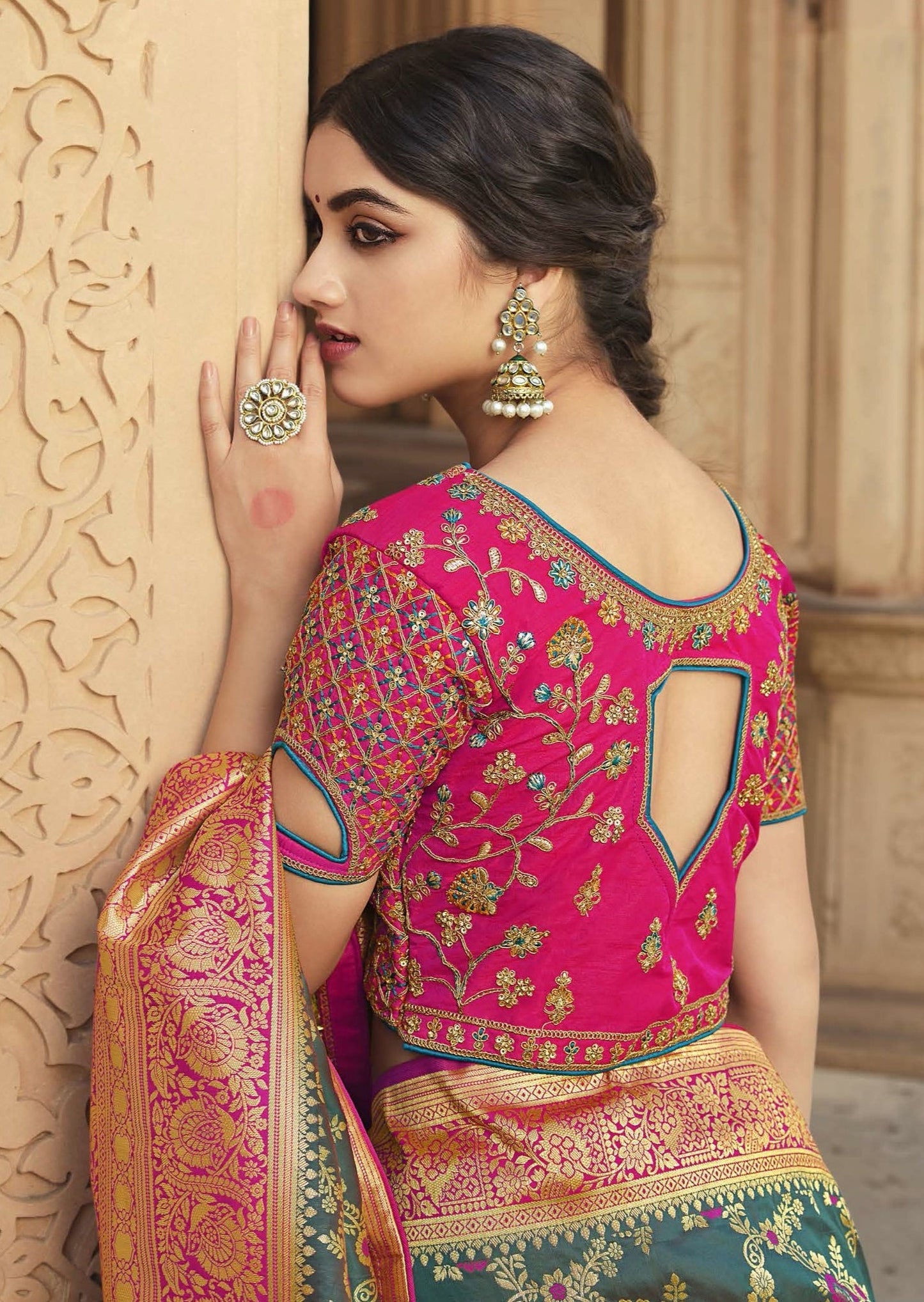 Pure Banarasi Silk Handloom Saree (Grey and Pink)