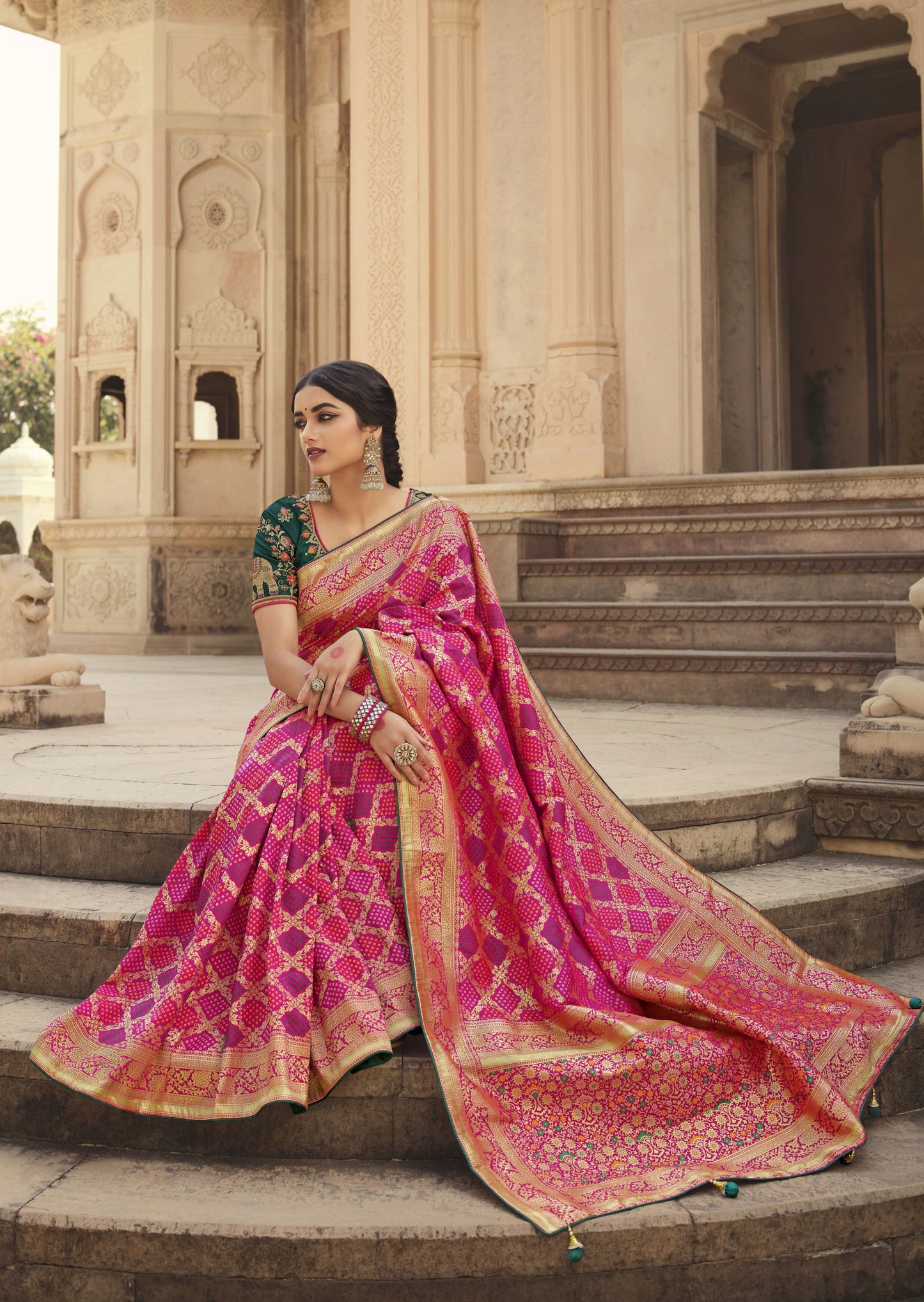 Pure Banarasi Silk Magenta Pink Handloom Saree (with Hand Work)