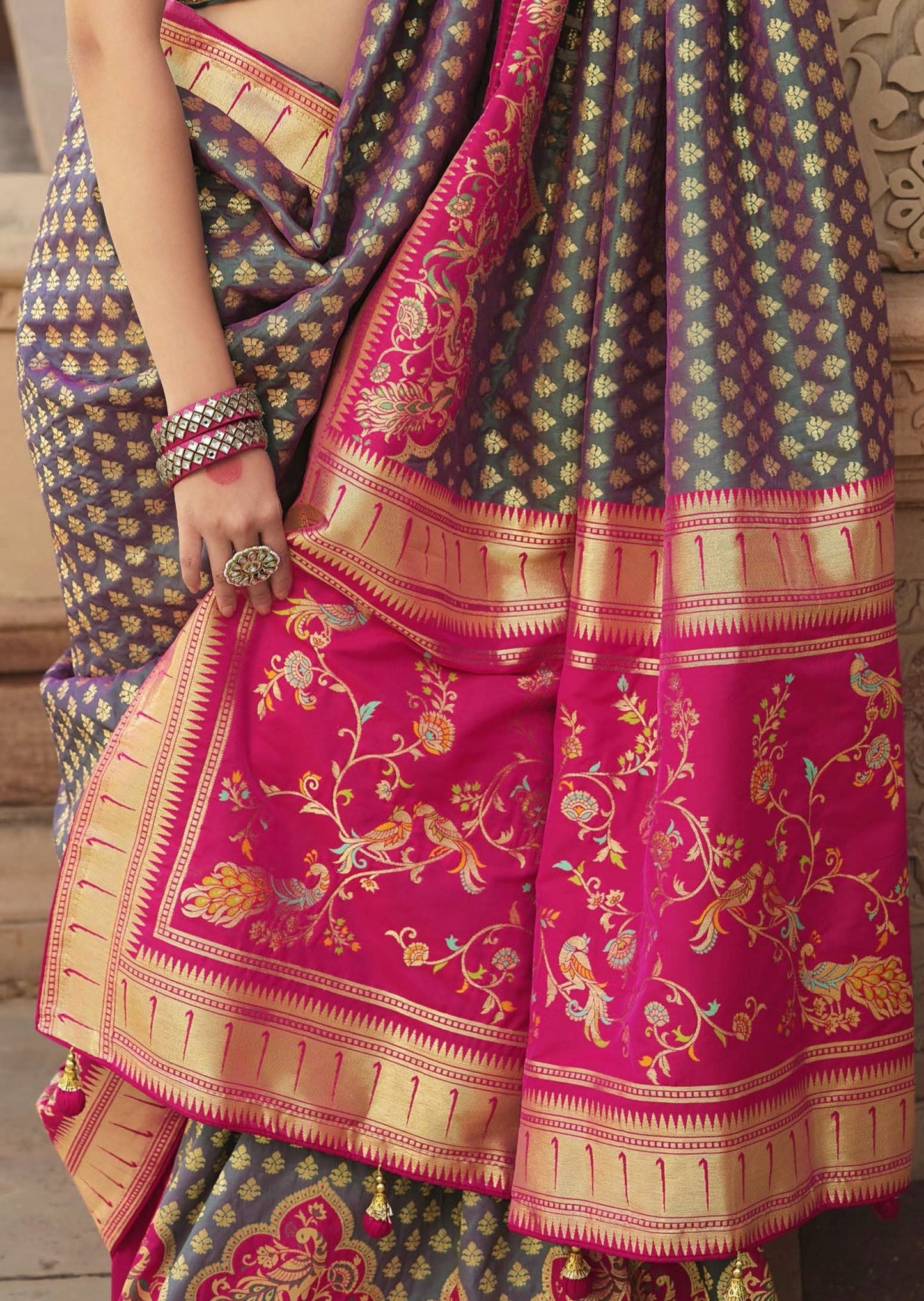 Pure Banarasi Silk Handloom Saree (Grey & Pink)