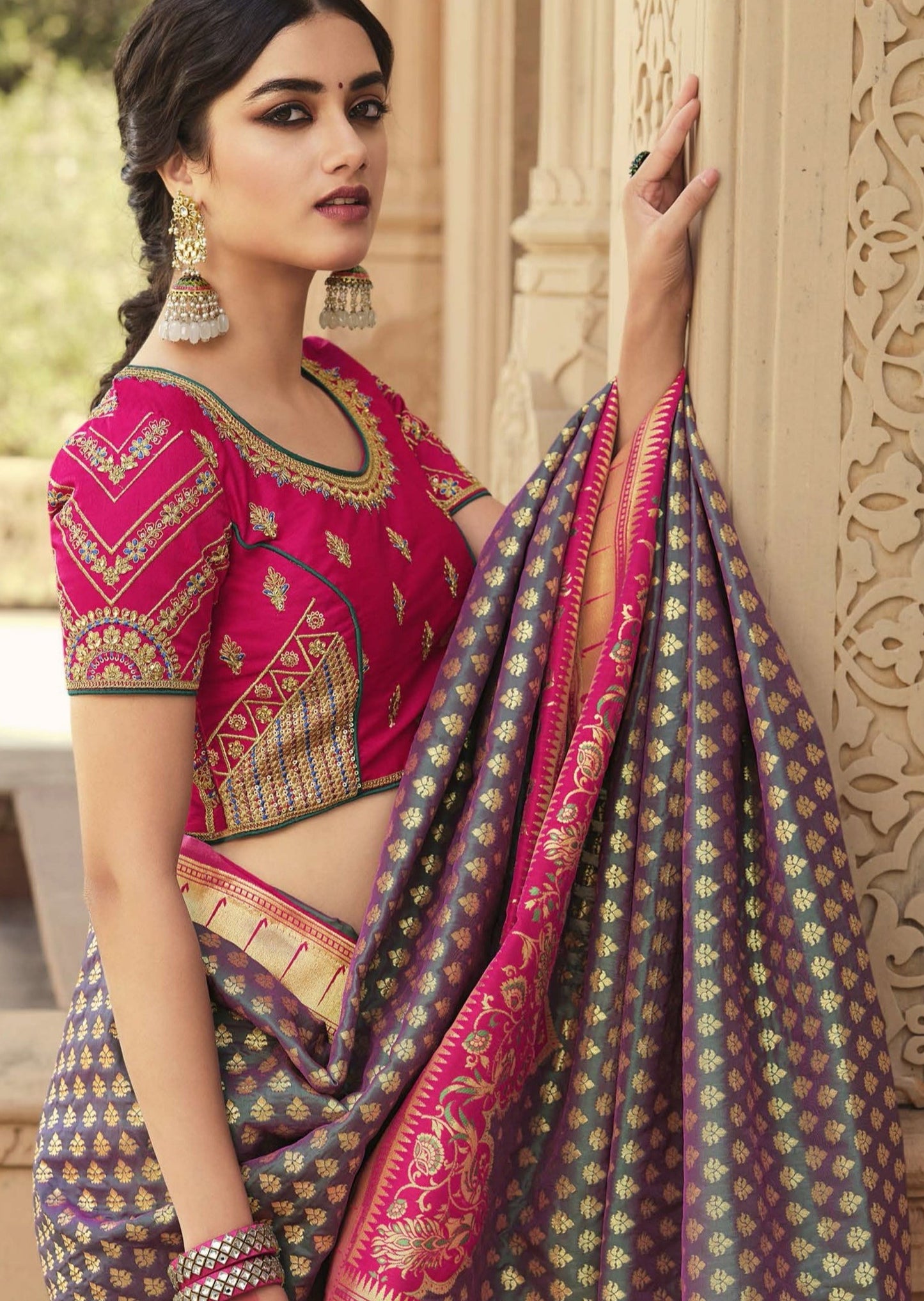 Pure Banarasi Silk Handloom Saree (Grey & Pink)