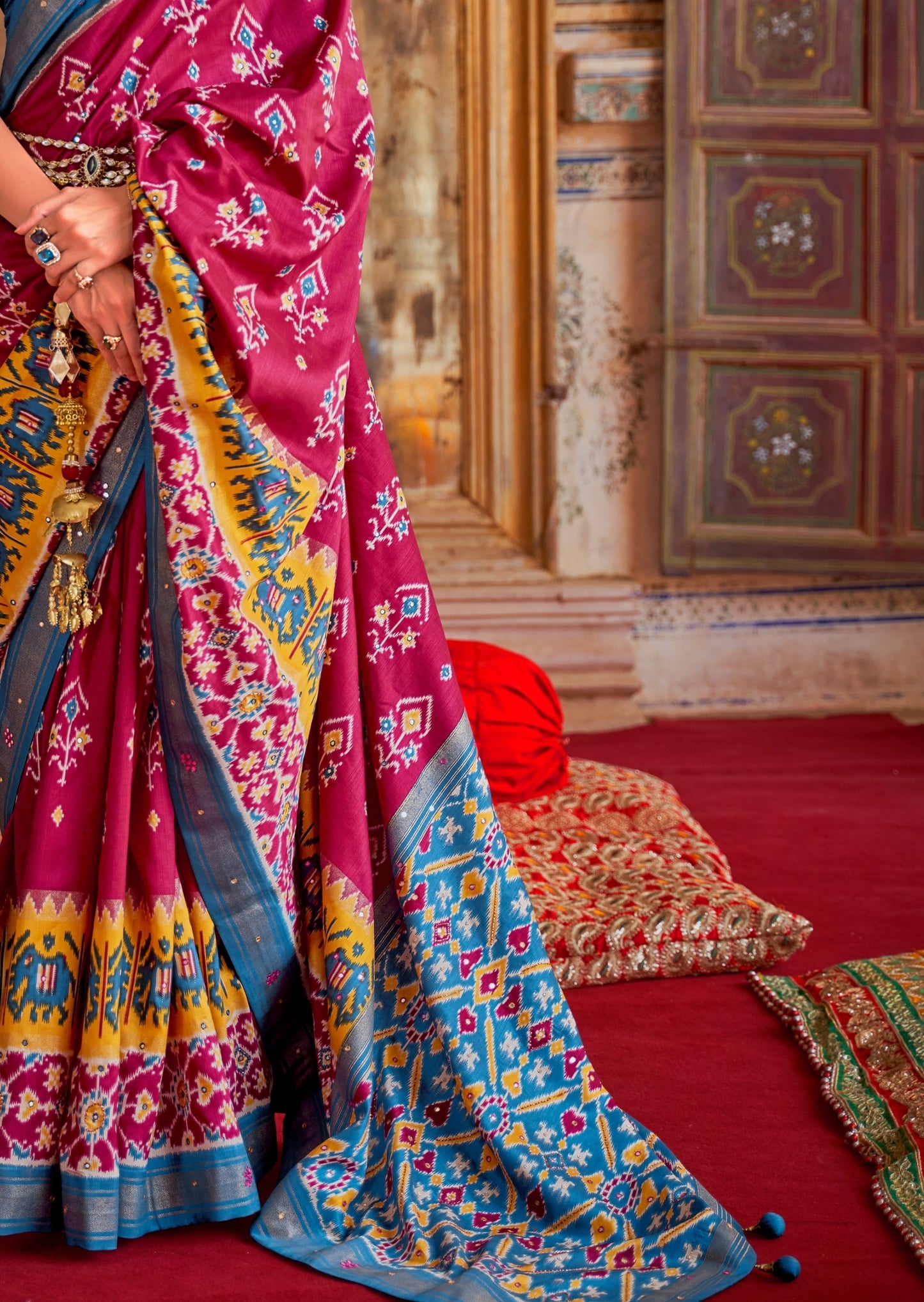 Patan Patola Silk Mirror & Khatli Hand Work Rani Pink Double Ikkat Saree