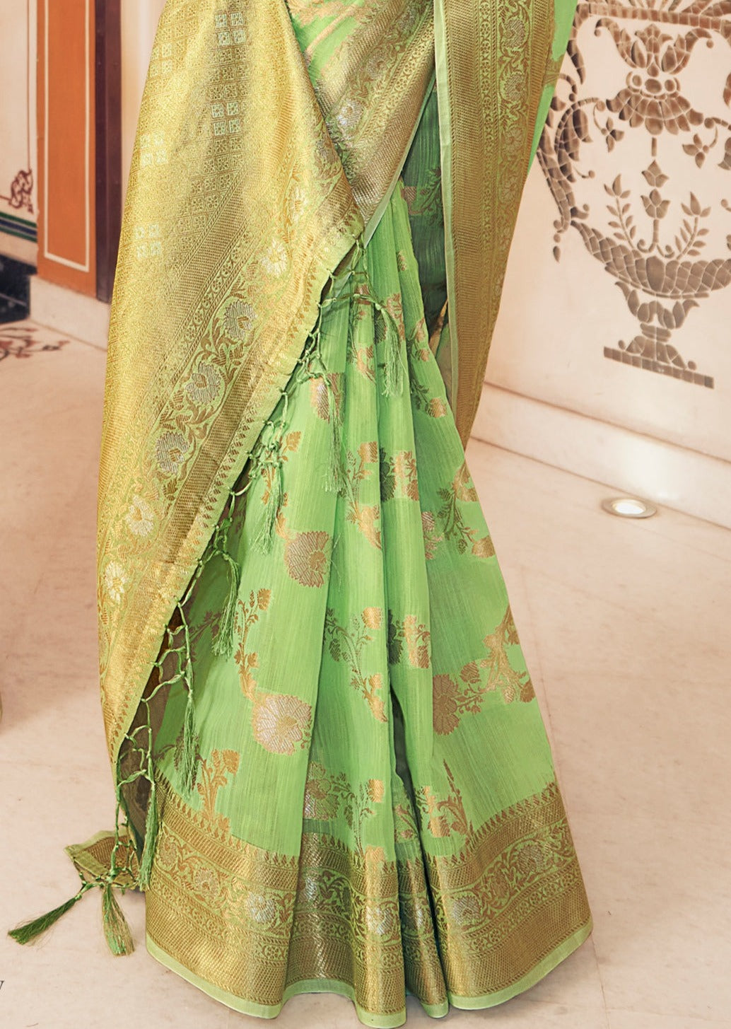 Pure Linen Lawn Green Handloom Saree