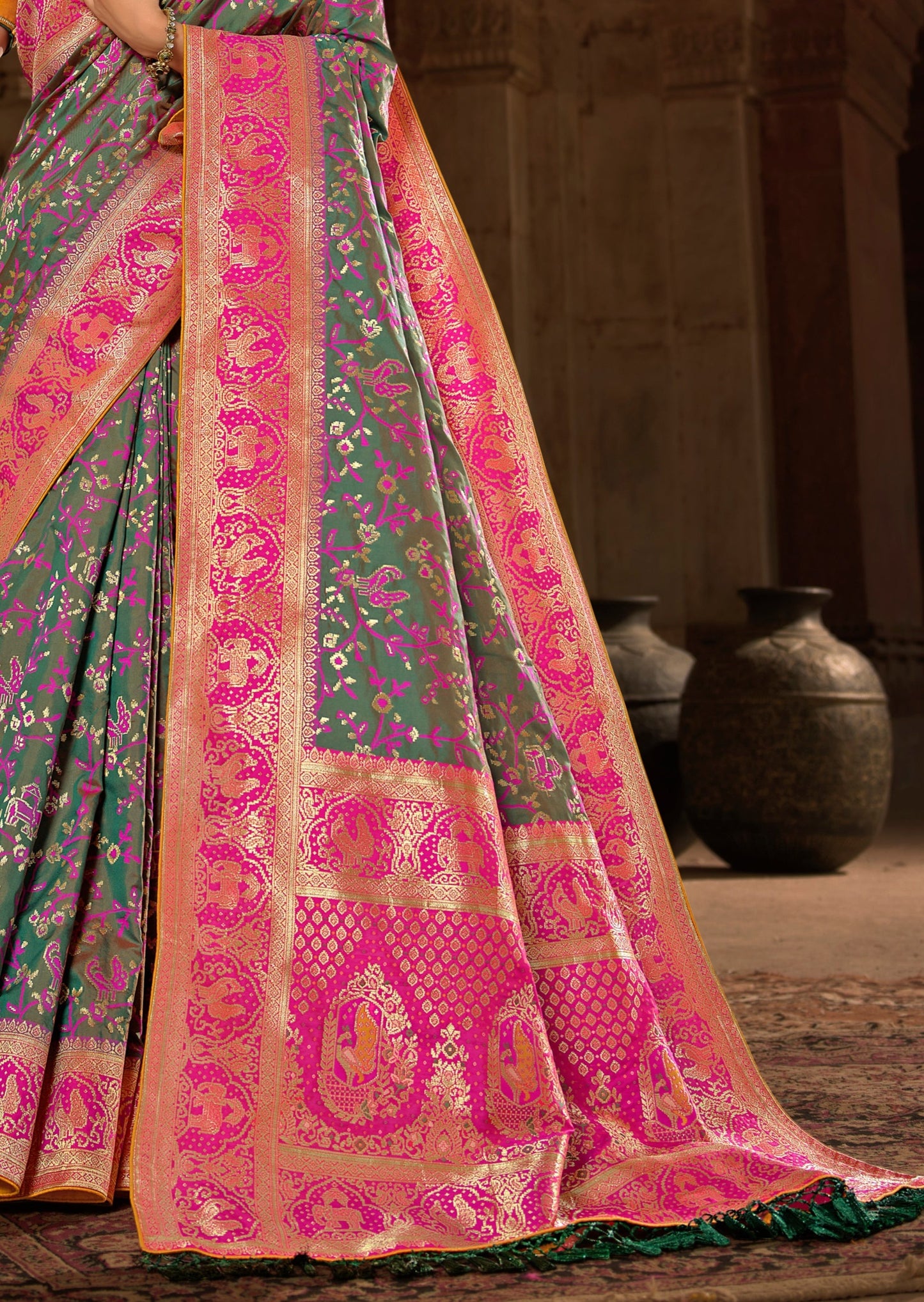Bridal Banarasi Patola Silk Handloom Saree (Olive Green)
