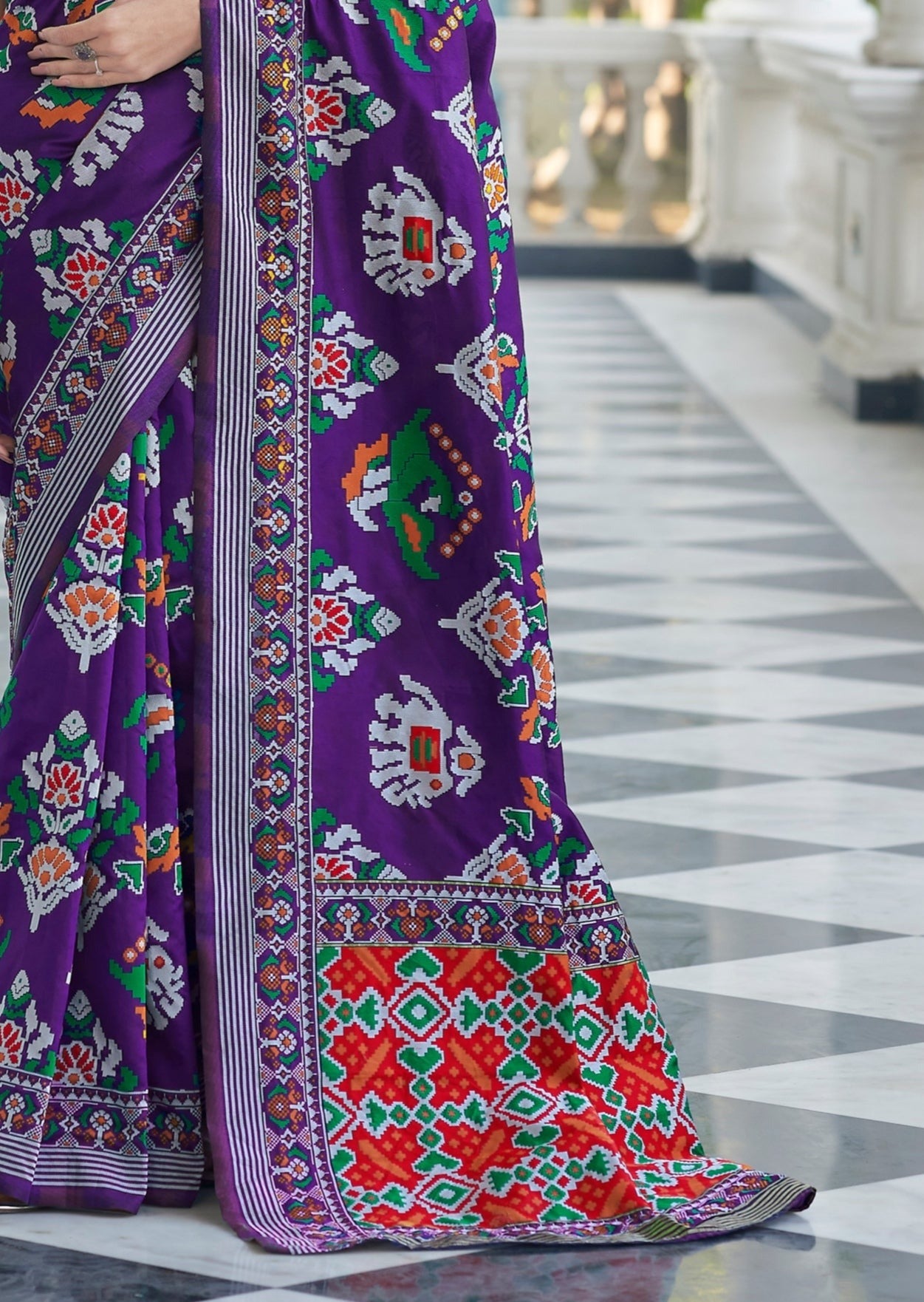 Hemalata Violet Purple Patola Ikkat Saree