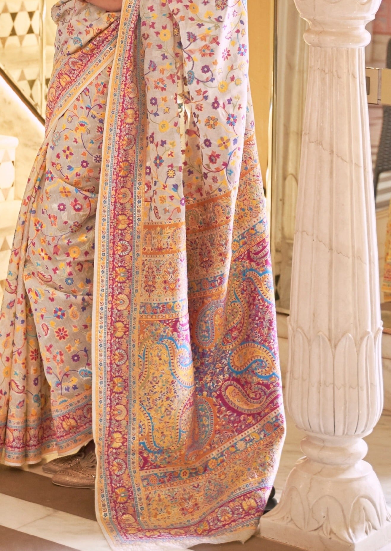Kashmiri Jamawar Silk Off White Pashmina Saree