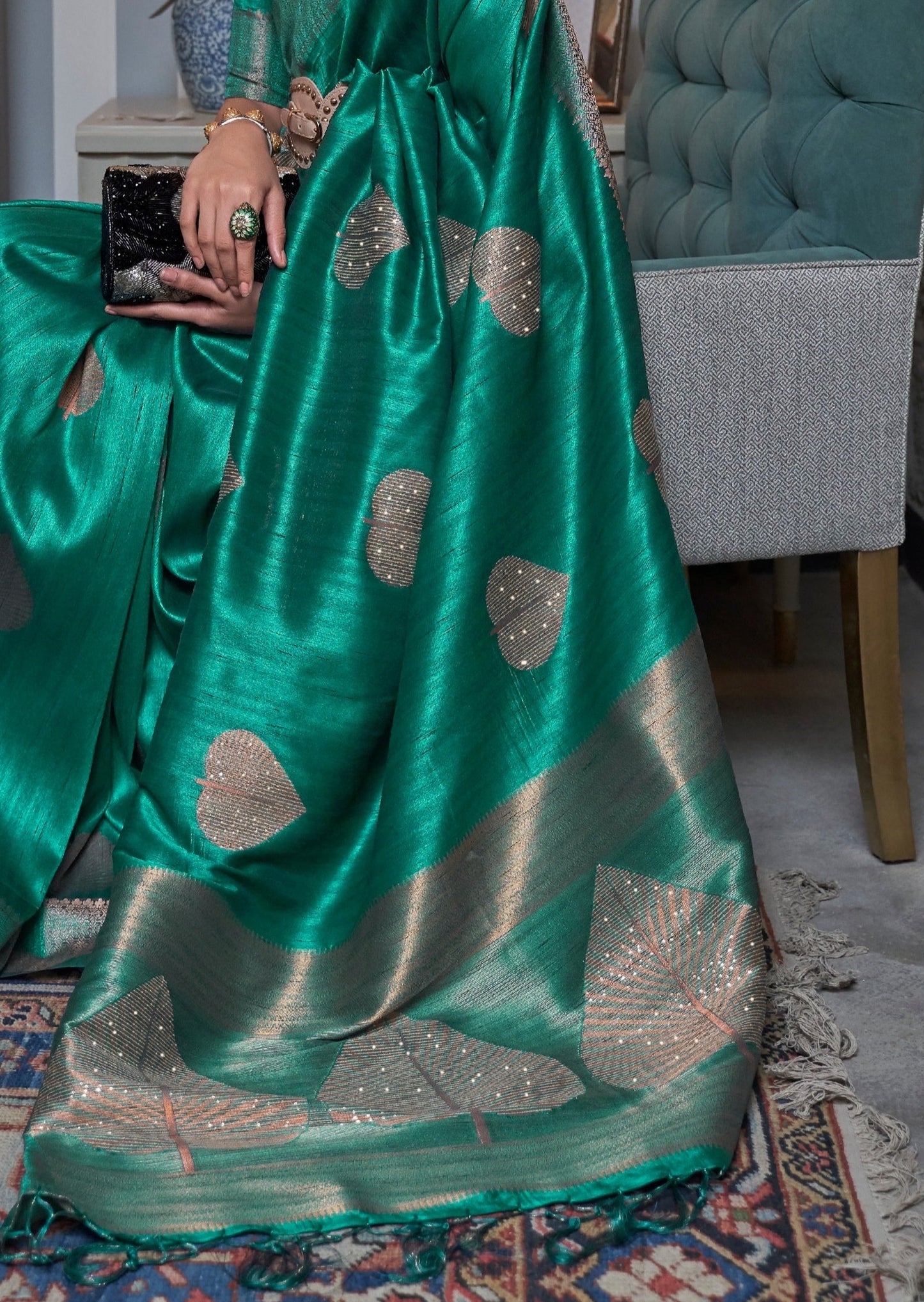 Zari saree pallu