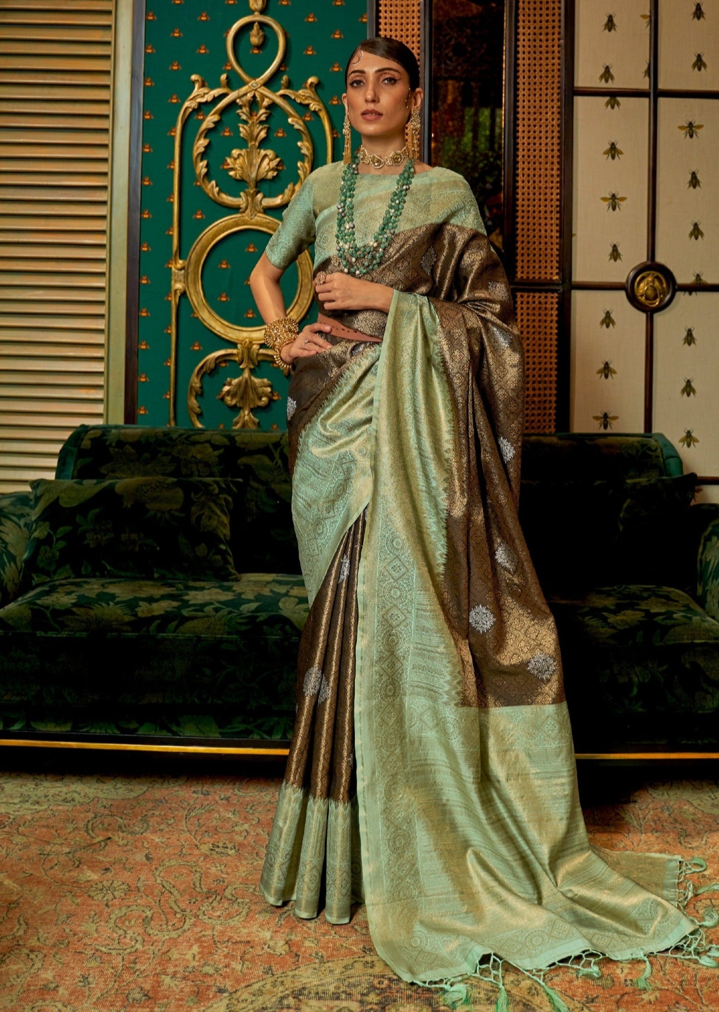 Best saree brands for handloom banarasi silk sarees in India dubai uae online.