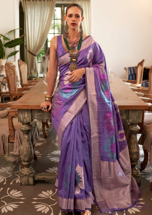 Kalki koechlin saree online.