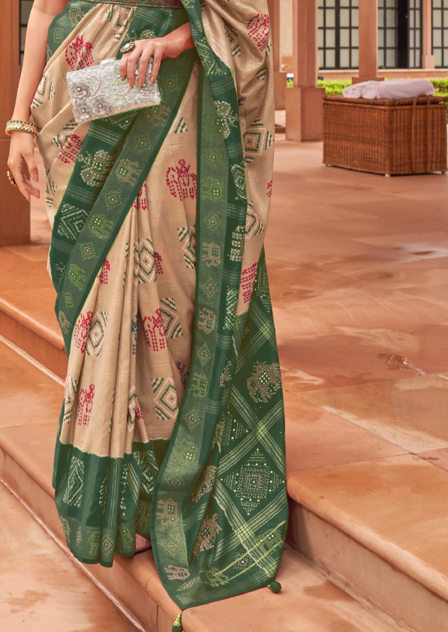 Zari Checks Hathi Popat Beige Patola Saree