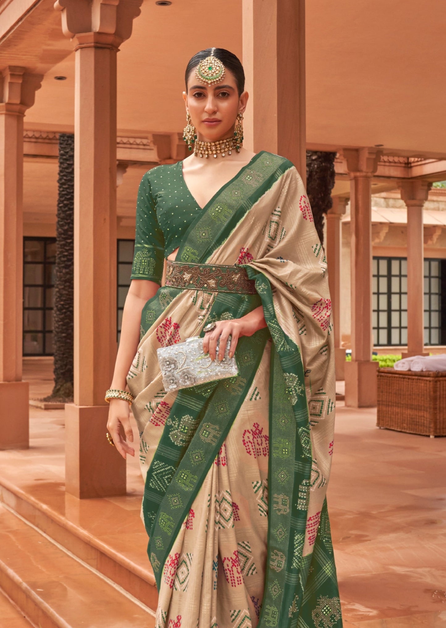 Zari Checks Hathi Popat Beige Patola Saree