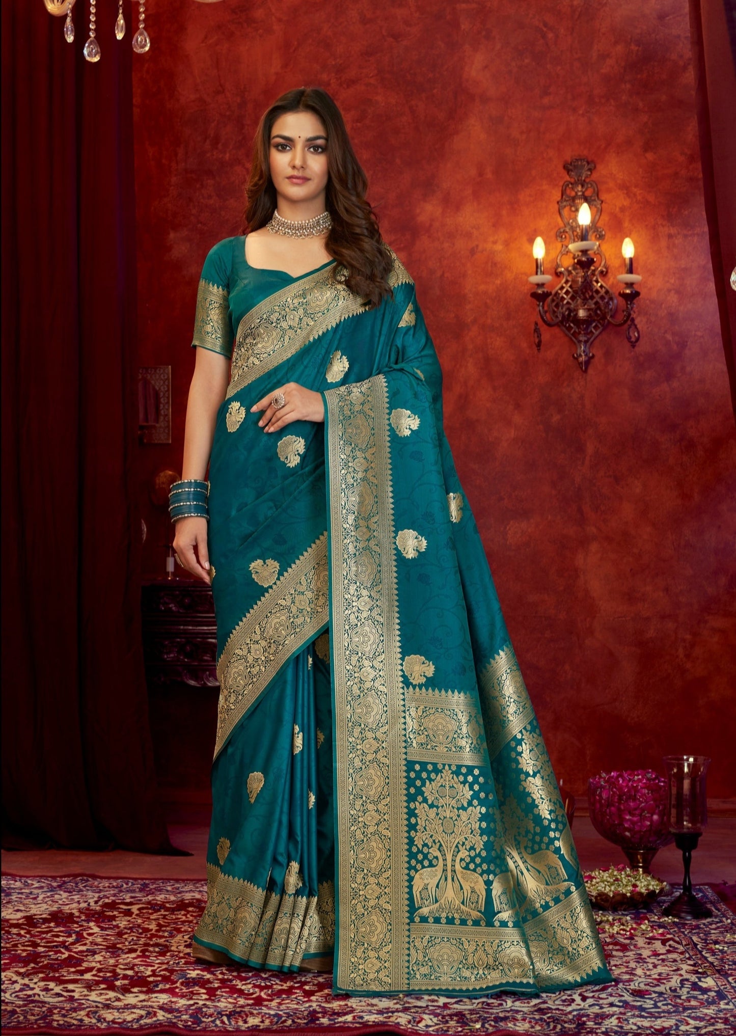 Pure Silk Weaving Handloom Banarasi Saree