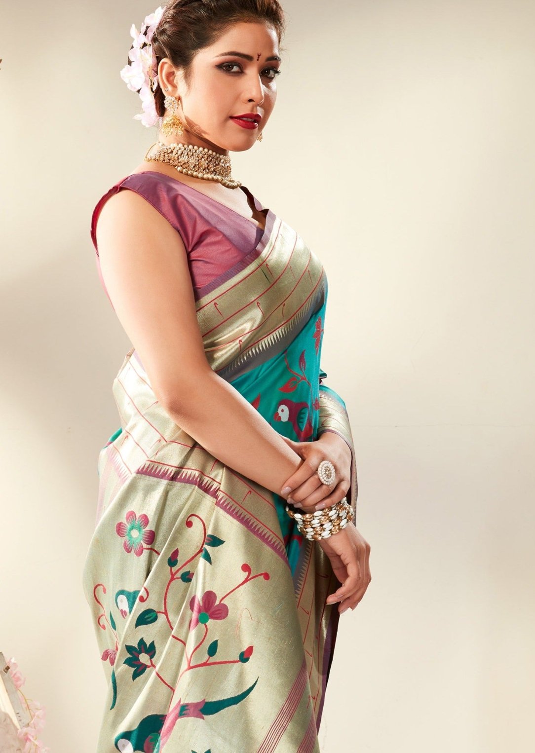 Blue paithani silk saree in pure handloom weaving online shopping in usa and kondon uk.