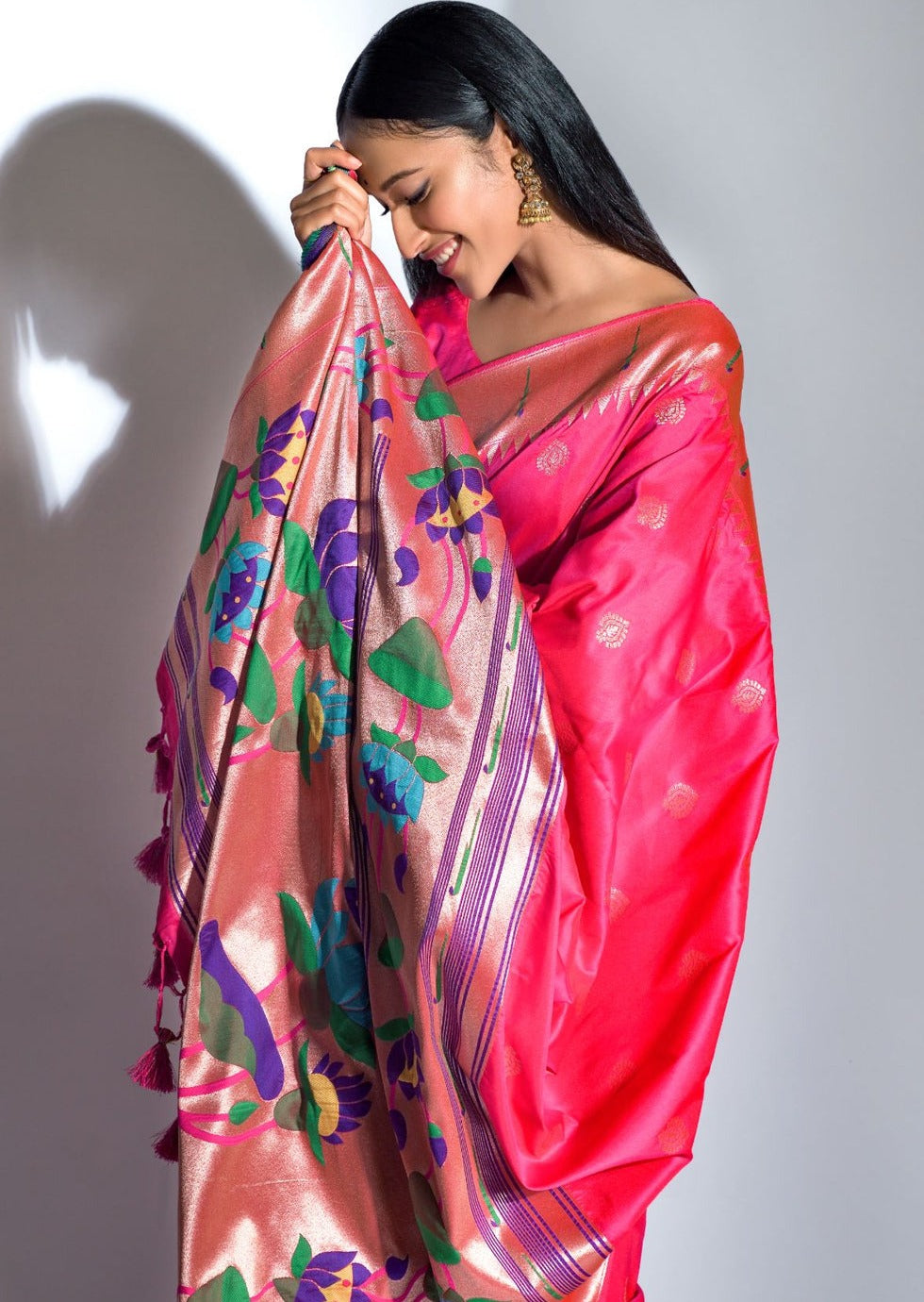 Paithani Silk Cheshire Pink Saree floral pallu