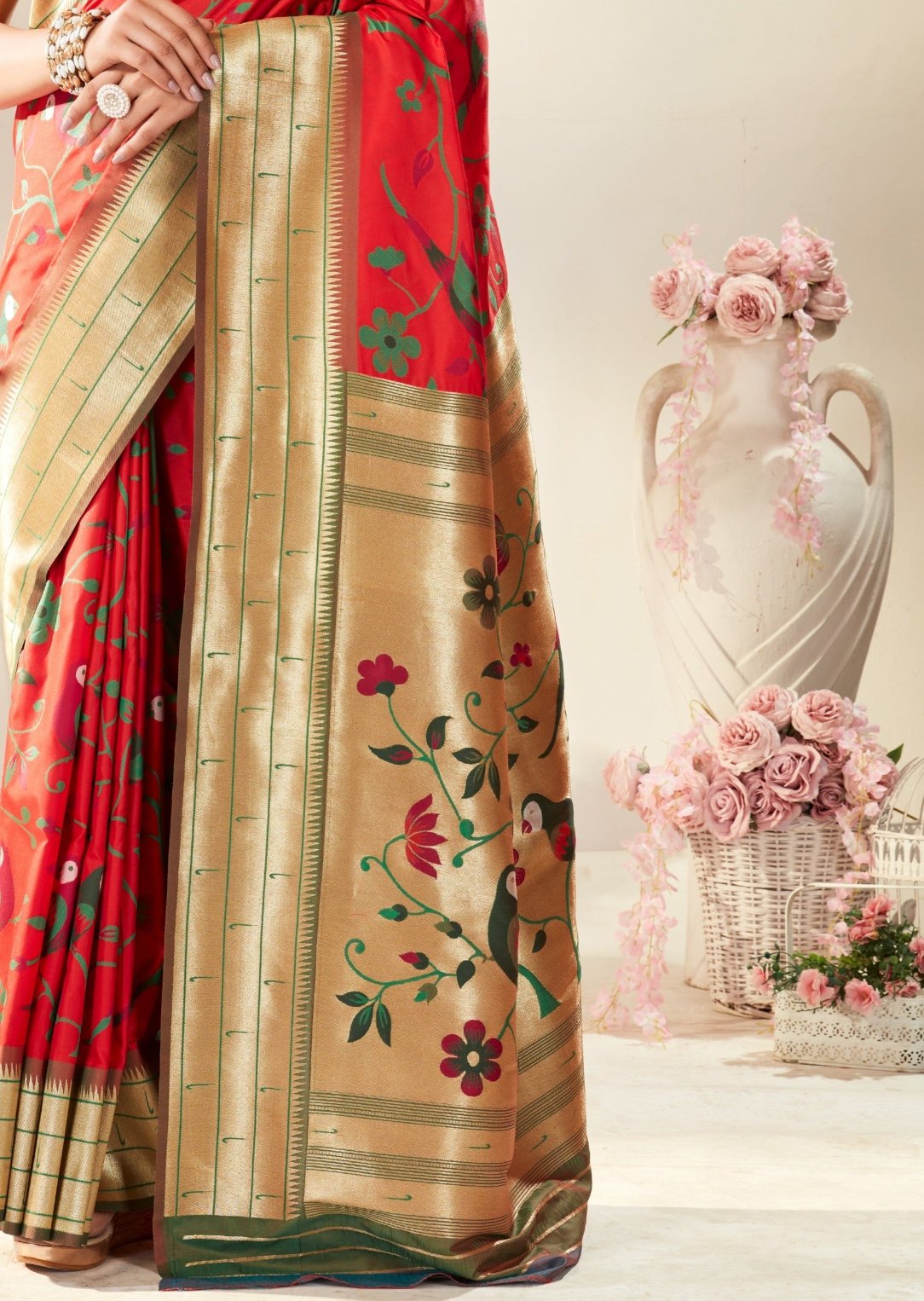 Pure handloom paithani silk red saree pallu usa online shopping with price.