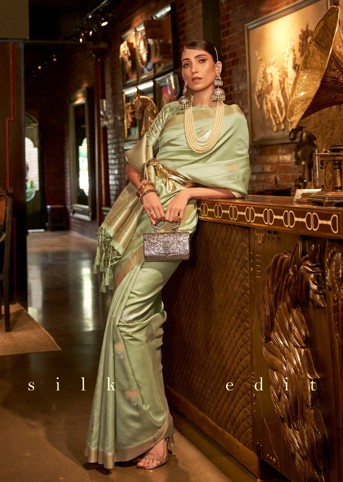 Dinner Sarees Online Collection