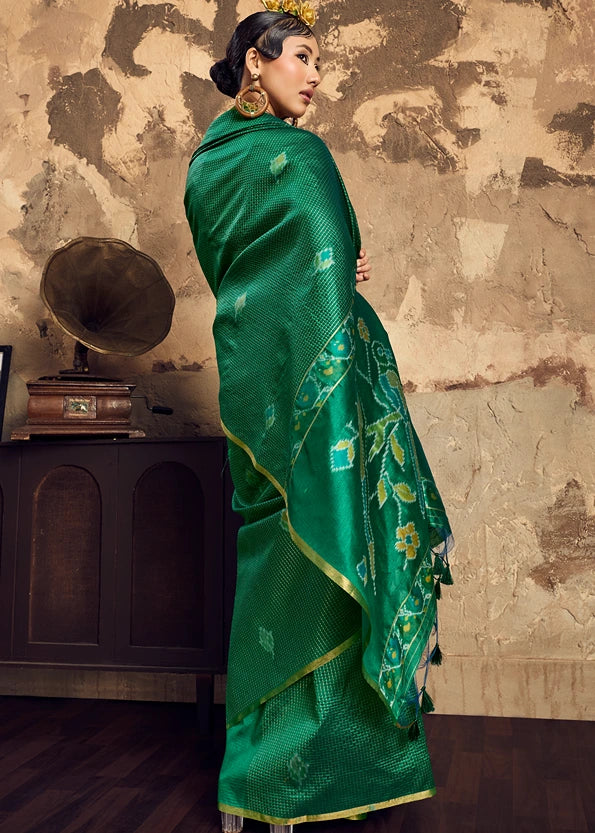 Handloom Weaving Silk Emerald Green Patola Saree with Zari Work