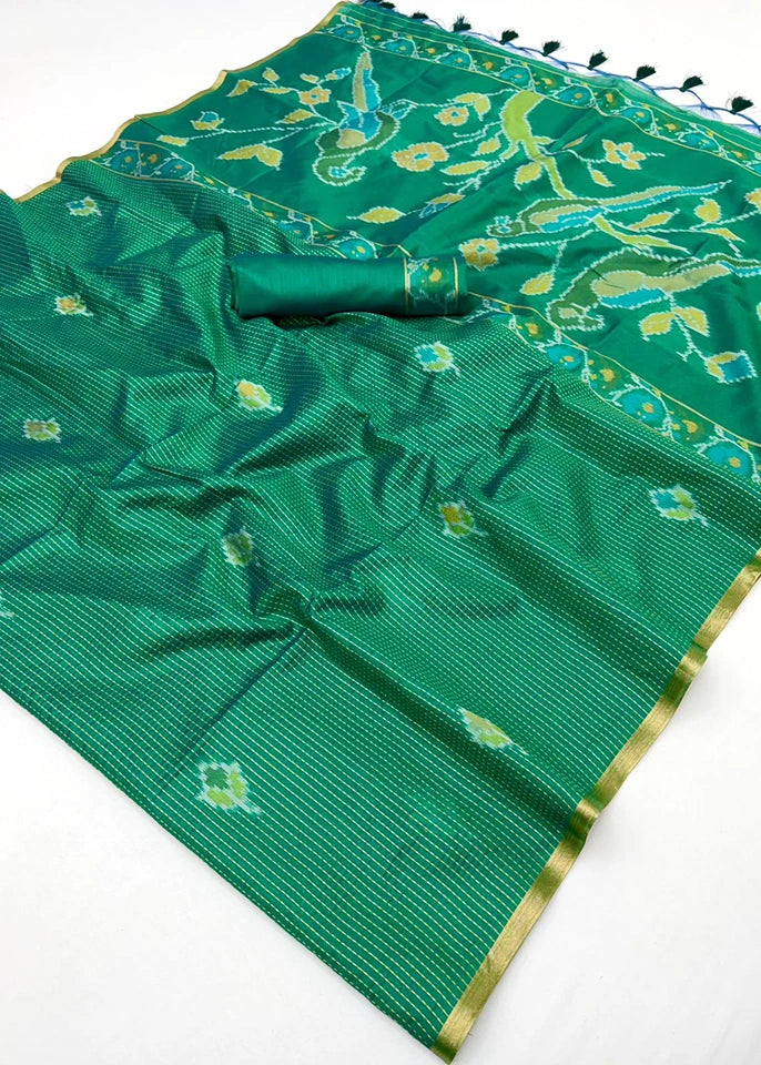 Handloom Weaving Silk Emerald Green Patola Saree with Zari Work