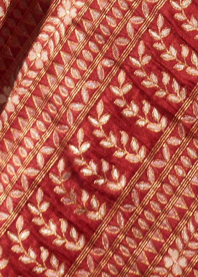 Pure Handloom Weaving Soft Banarasi Silk Off White Saree & Red Blouse